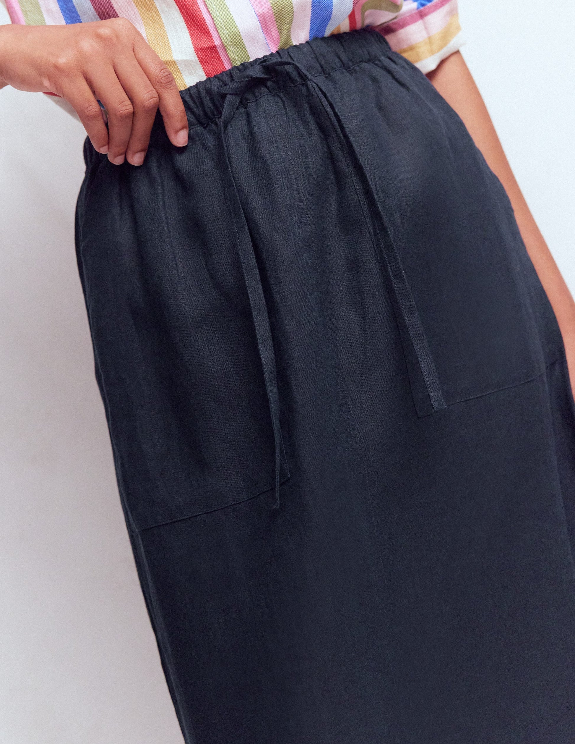 Layla Linen Skirt-Navy-2