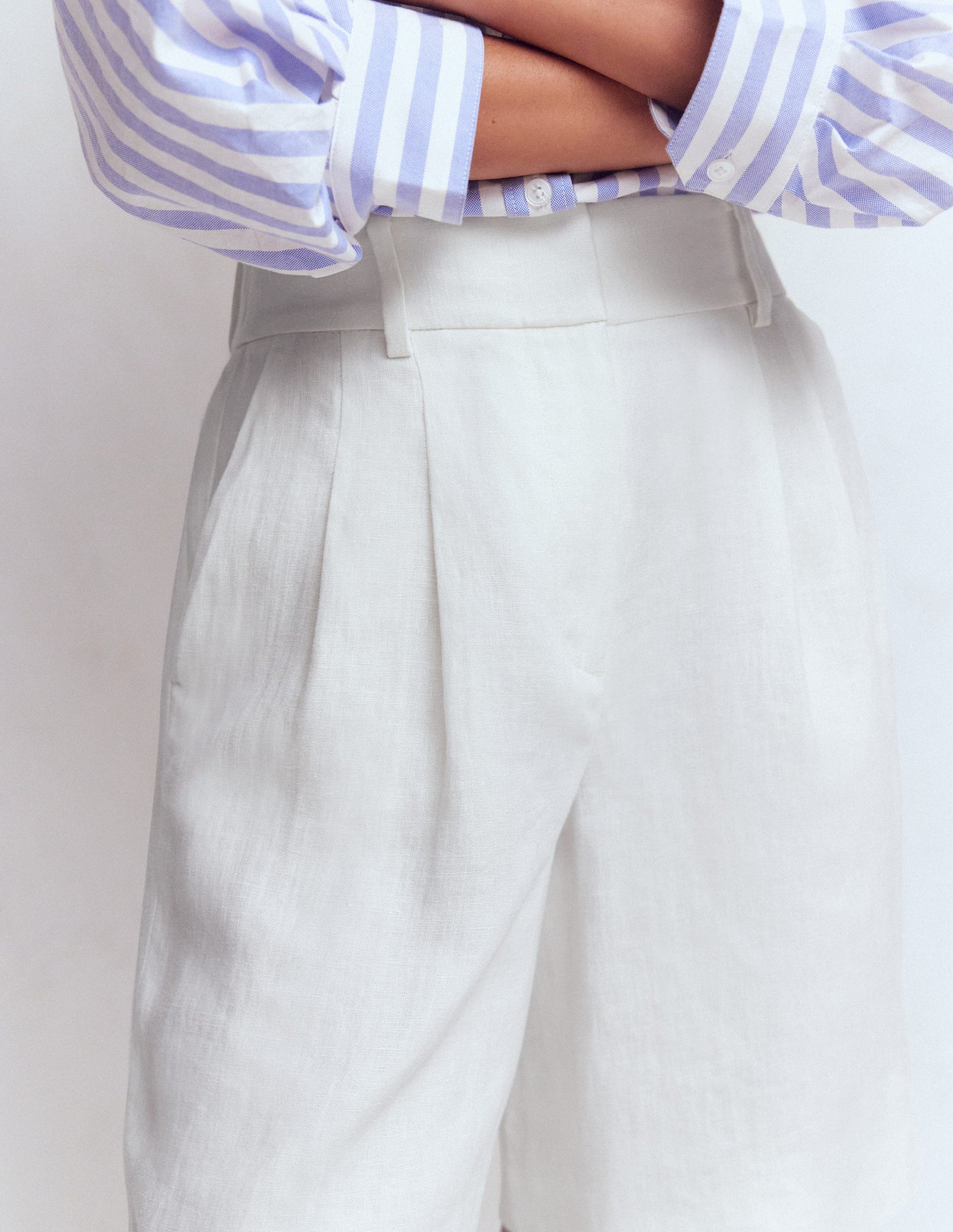 Short Kensington en lin-Blanc-2