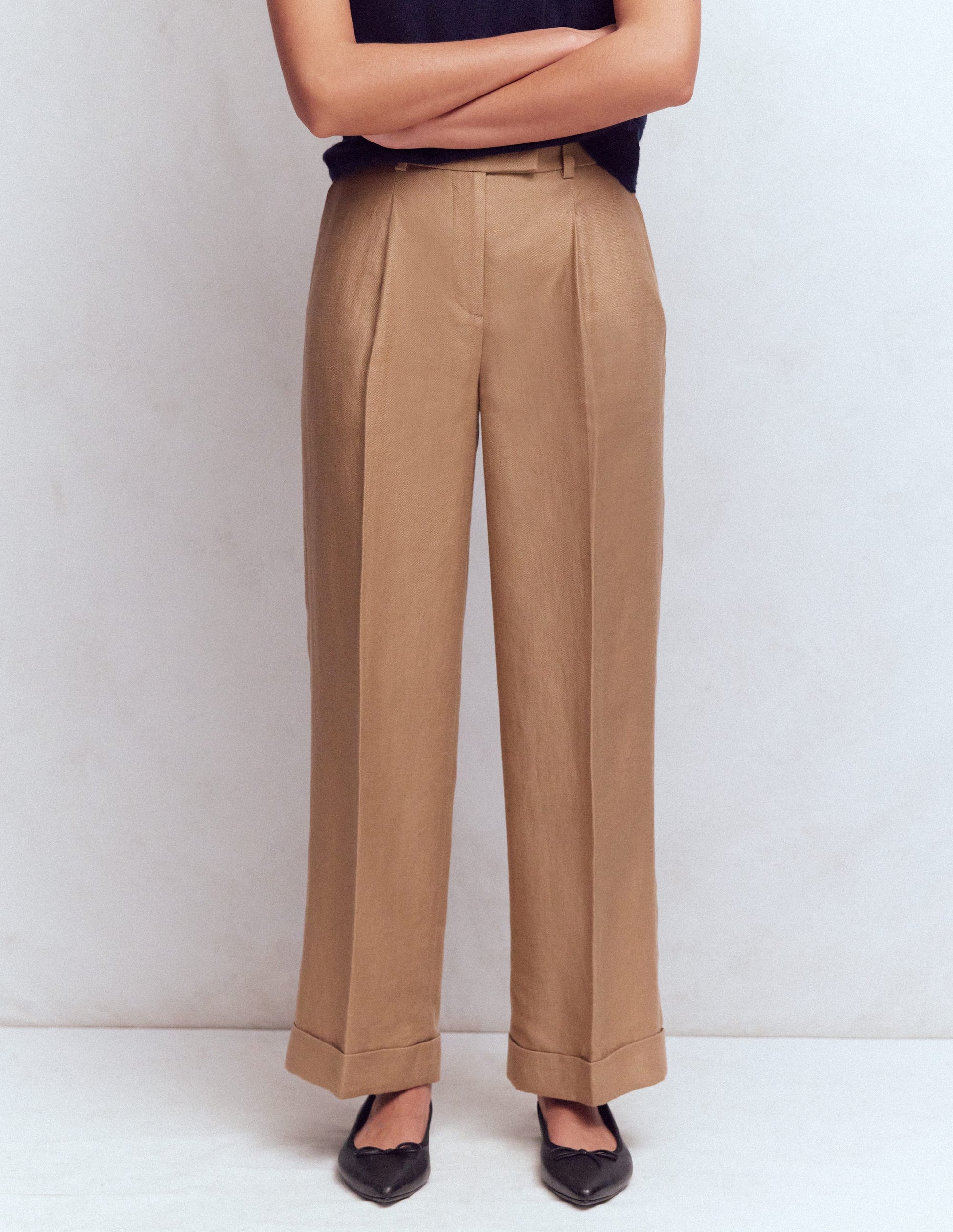 Chiswick Crop Linen Trousers-Amphora-4