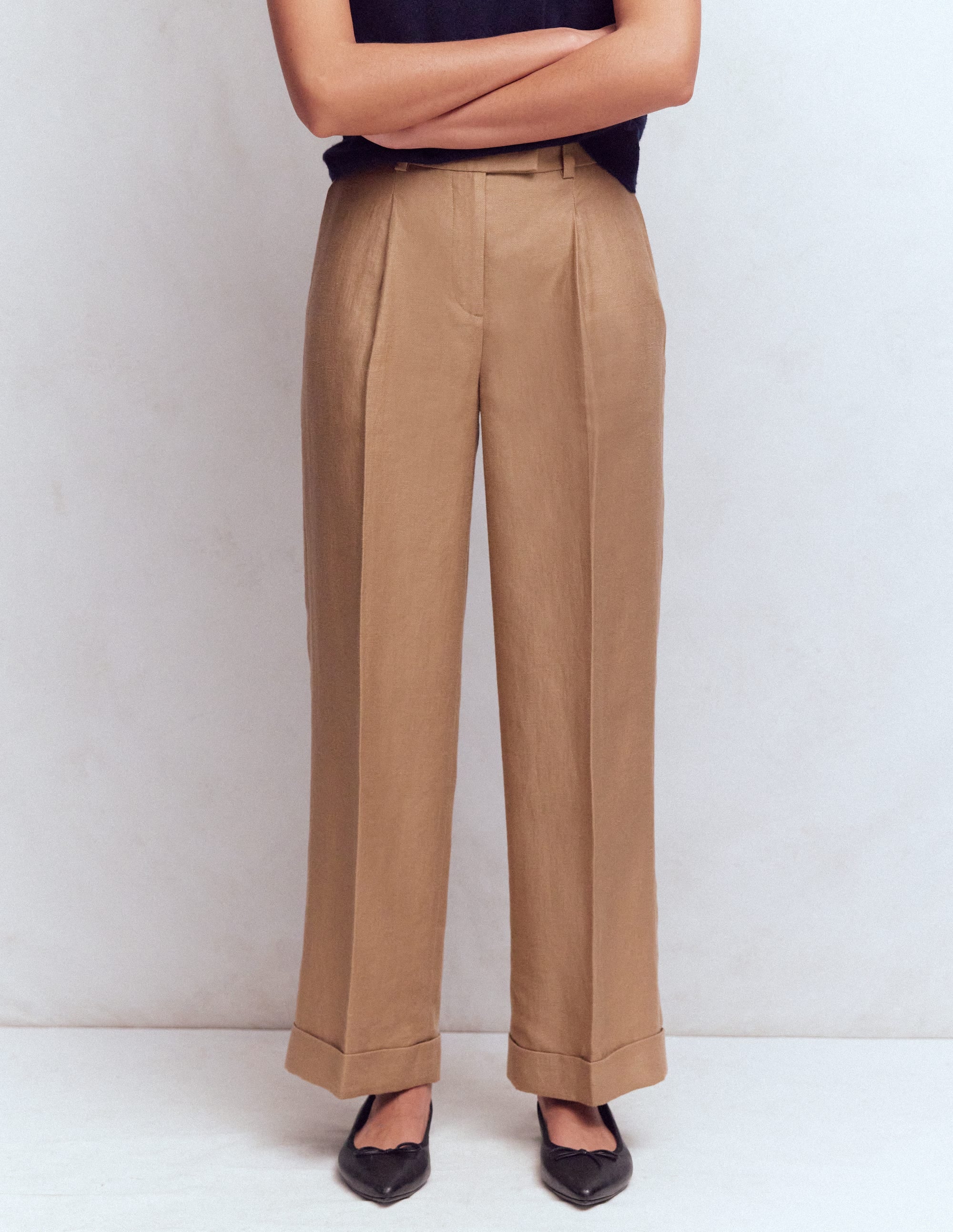 Pantalon court Chiswick en lin-Cappuccino - Image 4