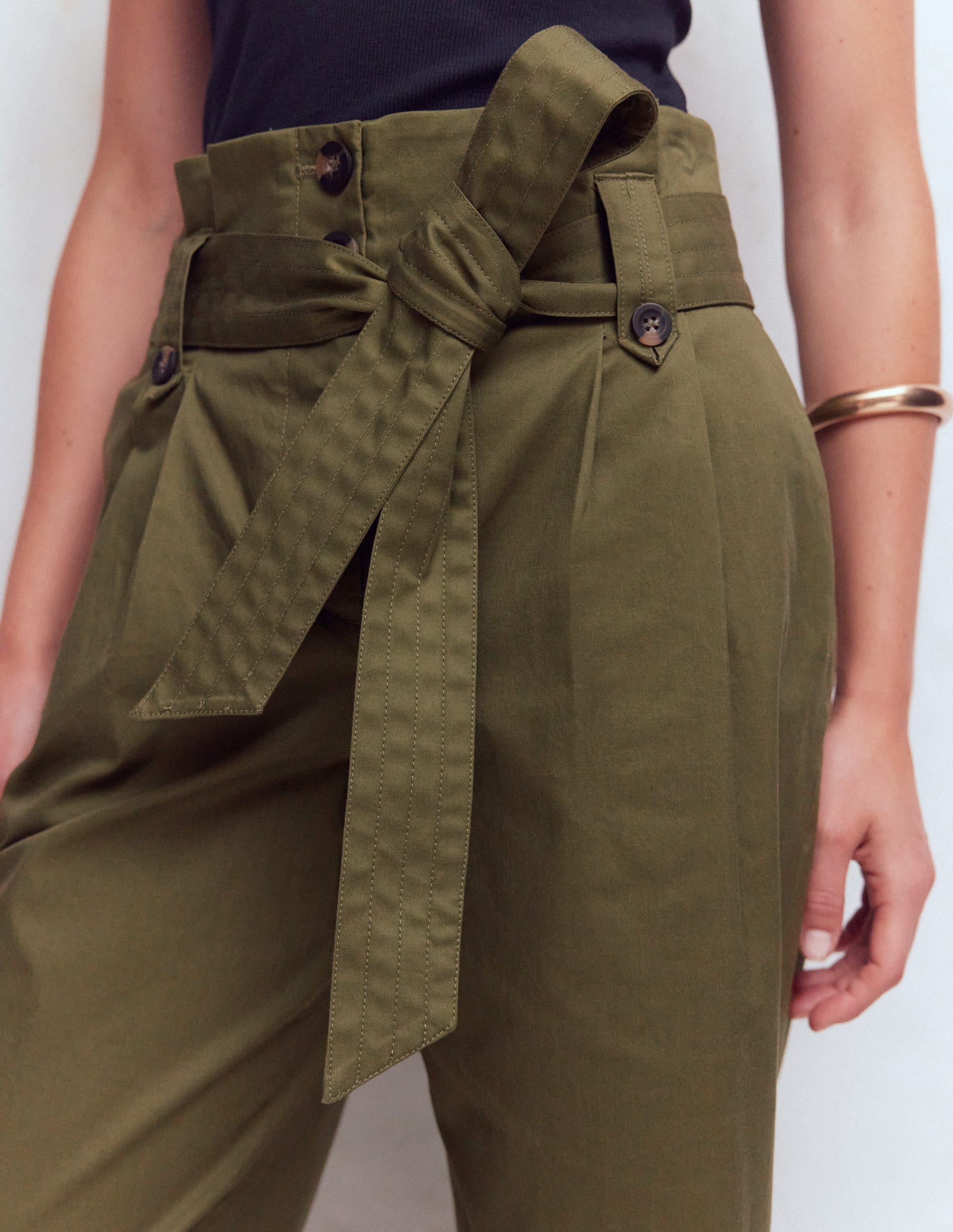 Hose mit Paperbag-Bund-Waldgrün - Image 2
