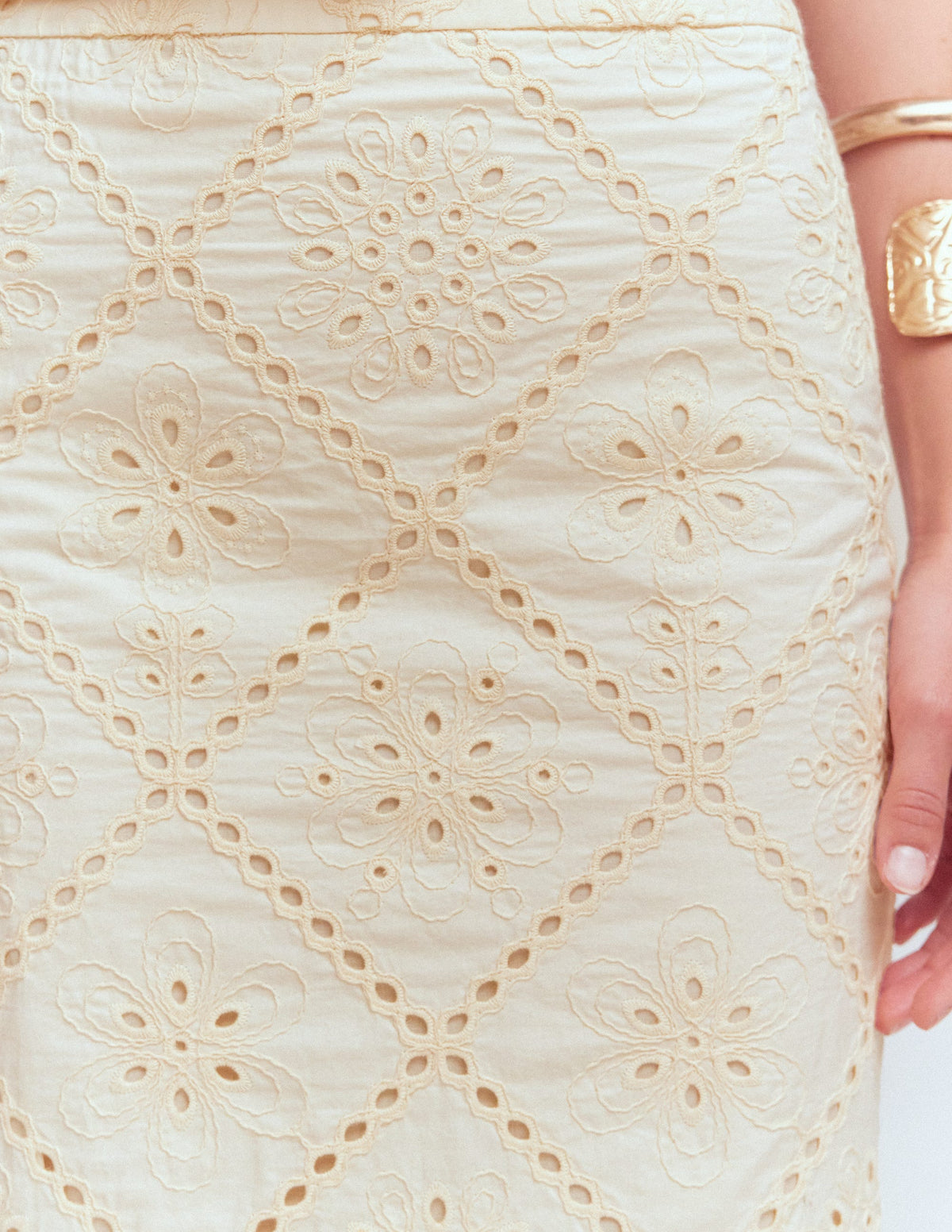 Textured Column Skirt-Ivory Broderie - Image 2