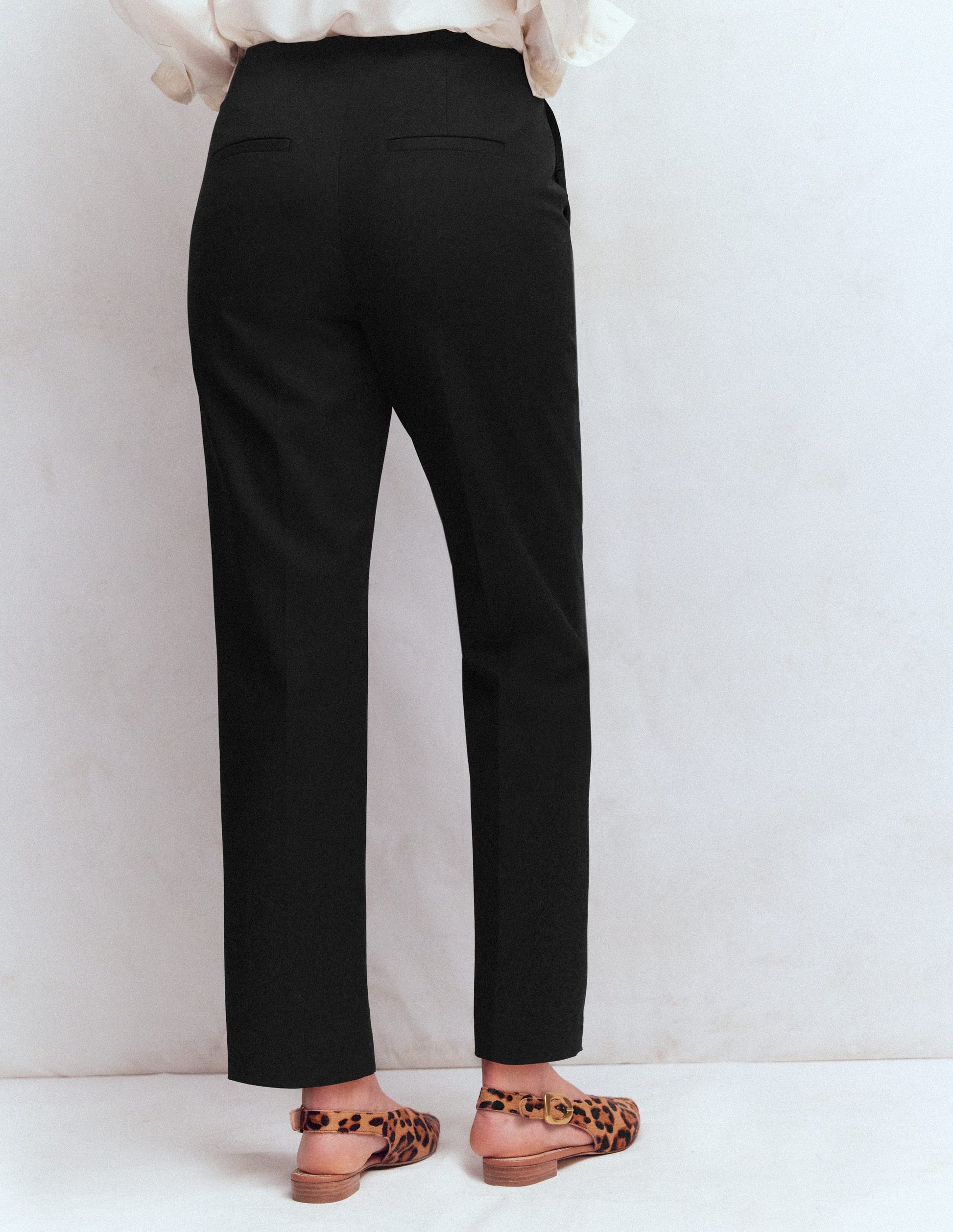 Schmal geschnittene Baumwollhose-Schwarz-4