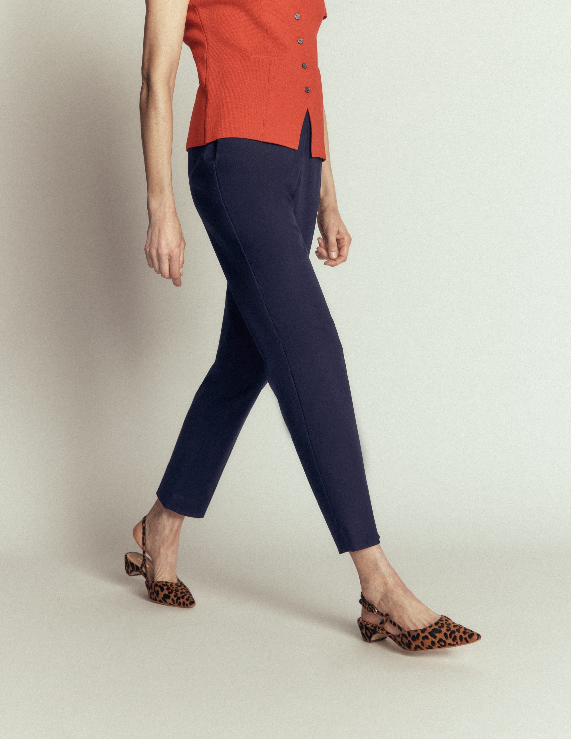 Schmal geschnittene Baumwollhose-Marineblau - Image 4