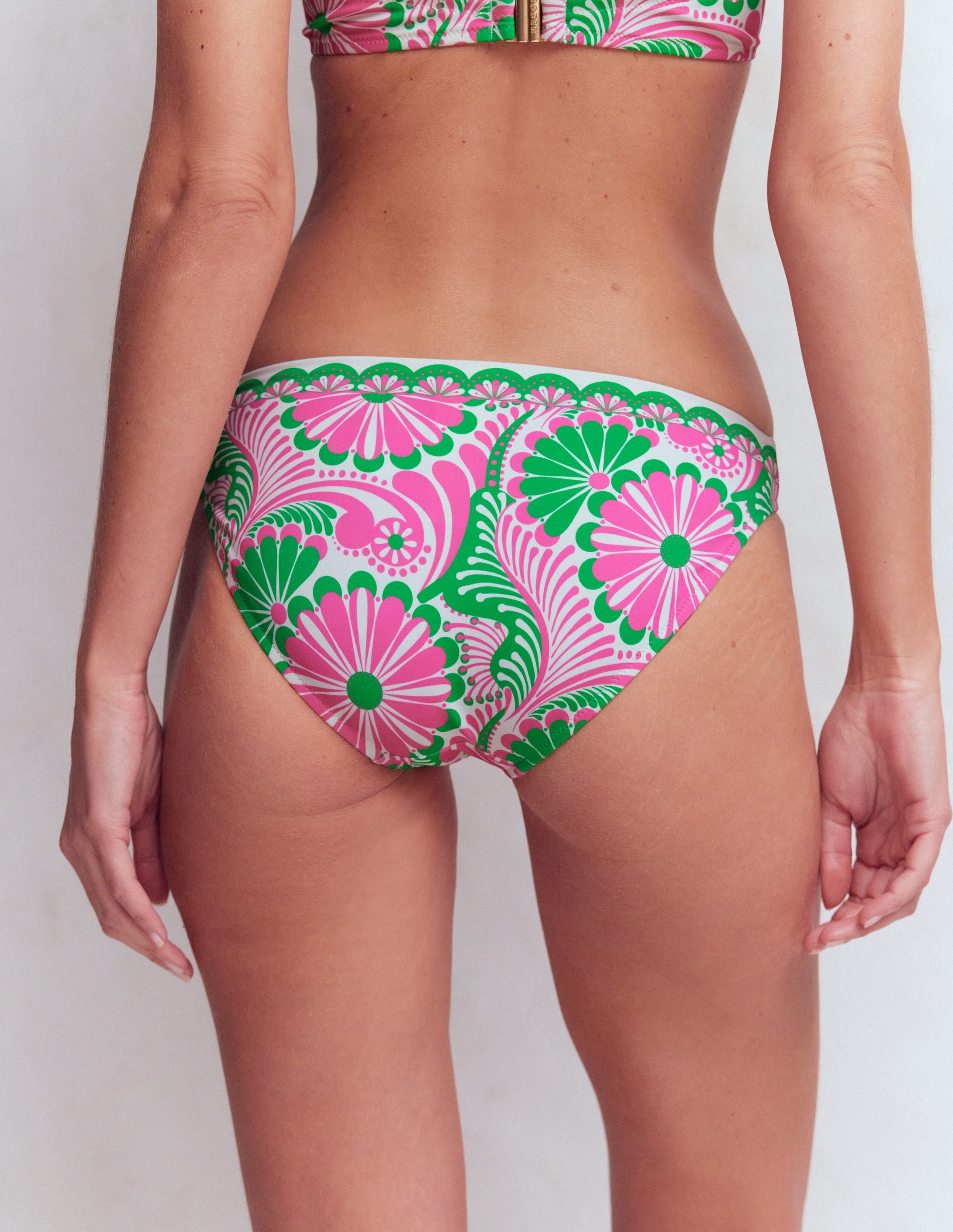 Bas de bikini intemporel-Rose, motif Euphoric Gardens - Image 3