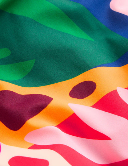 Sportlicher Badeanzug mit Paspel-Bunt, Blattkaskade-6