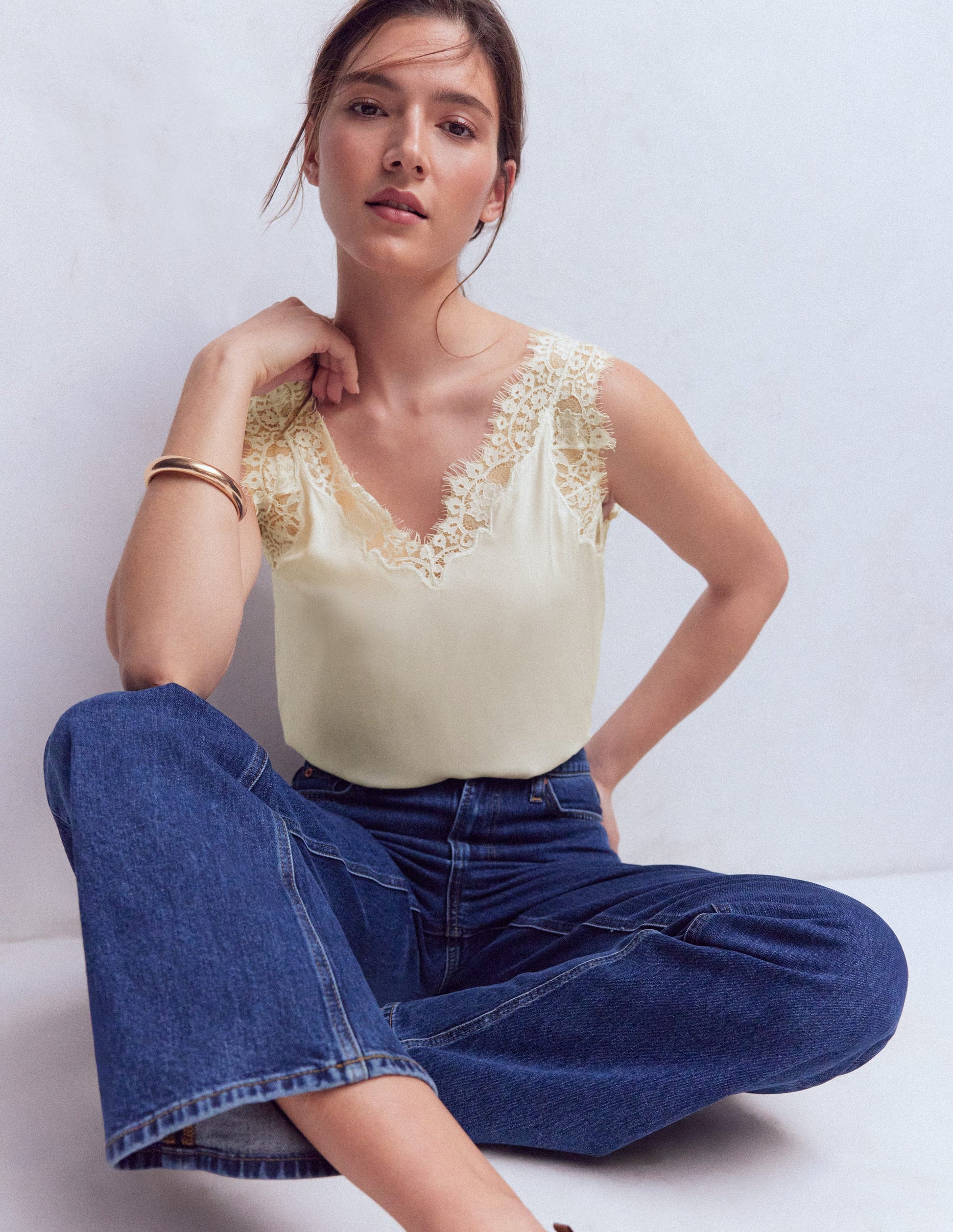 Camisole-Oberteil aus Seidenmischung mit Spitzenbesatz-Naturweiß-1