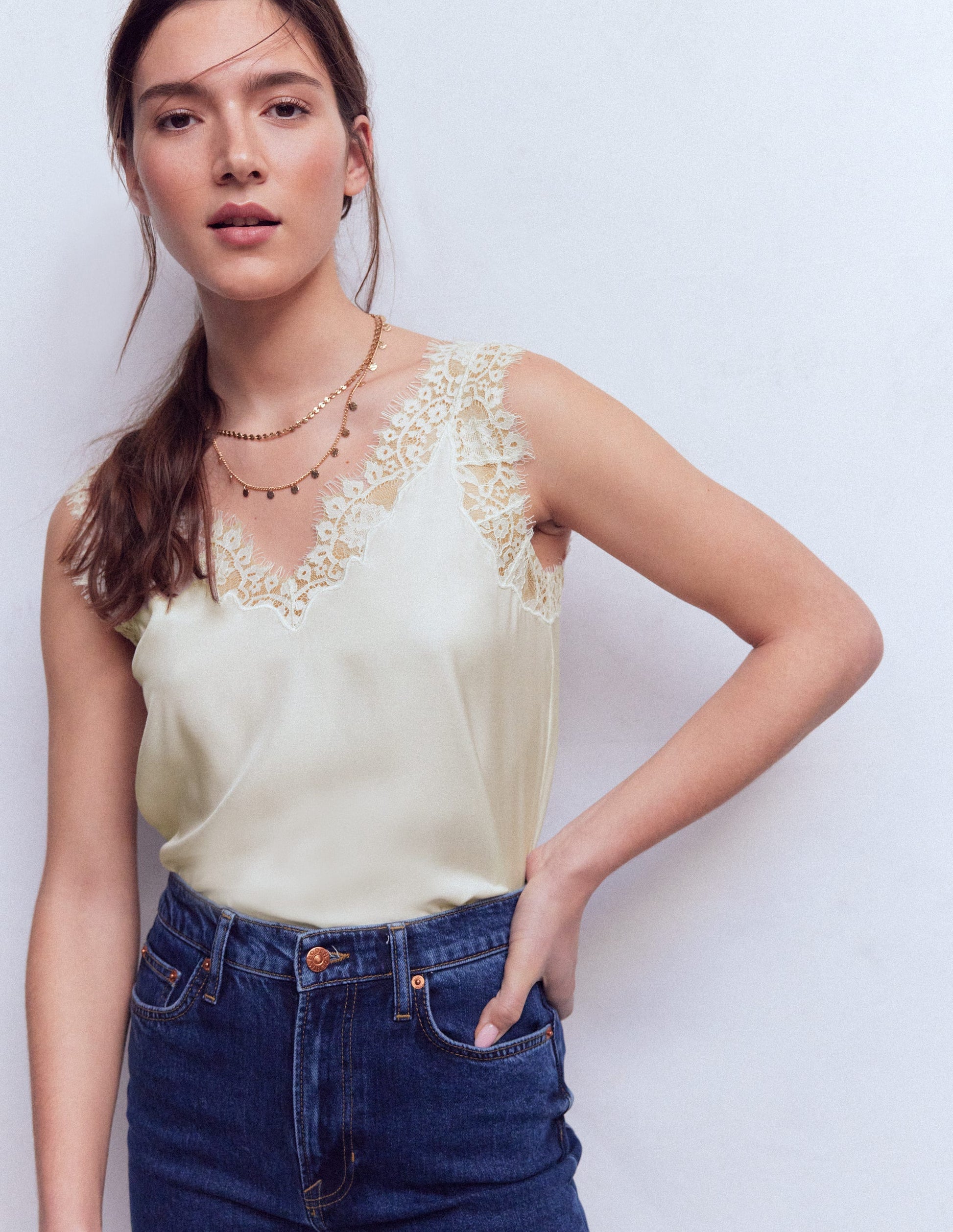 Camisole-Oberteil aus Seidenmischung mit Spitzenbesatz-Naturweiß-4
