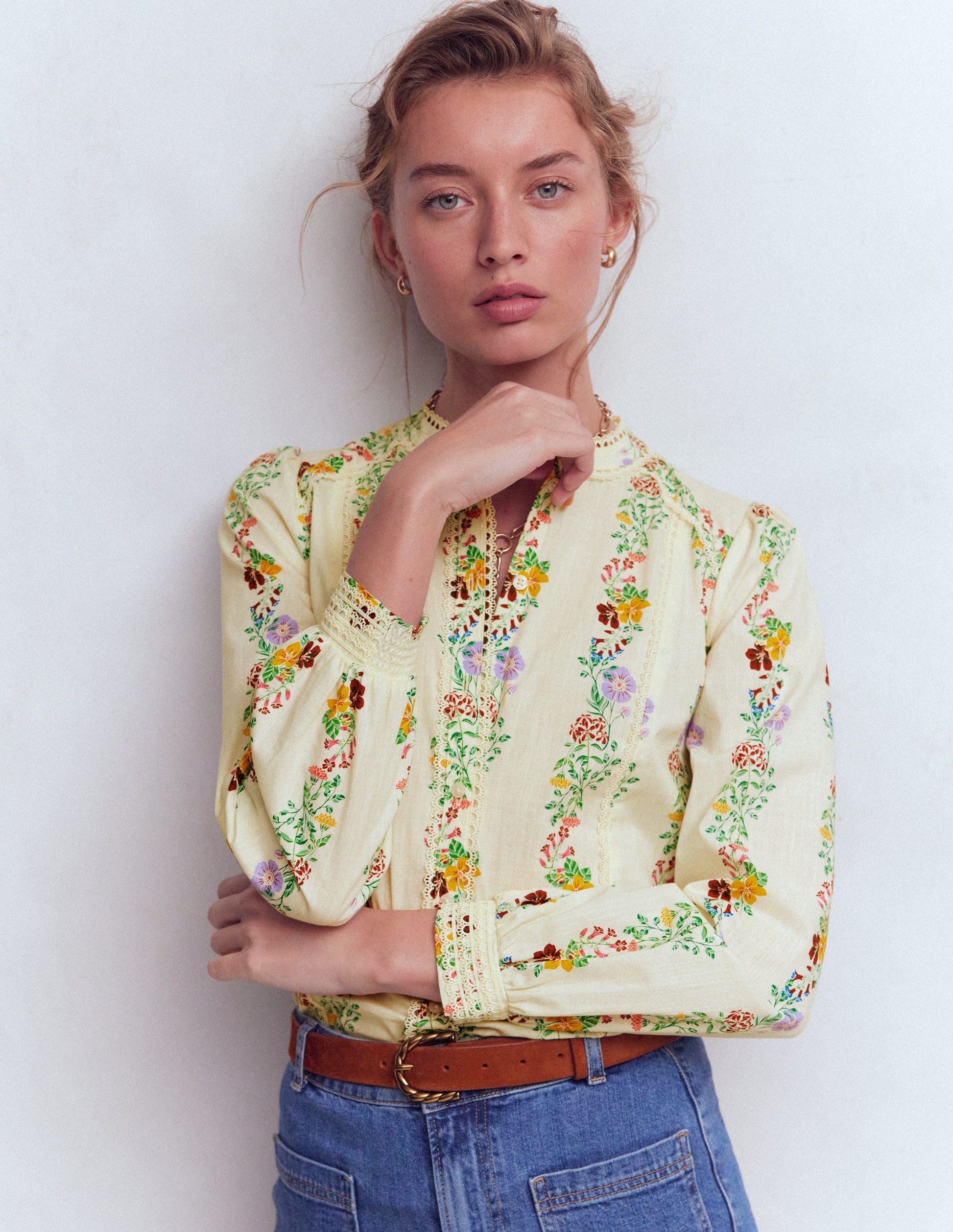 Top Rhea en coton à détails intégrés-Multi, motif Blossom Trail-1