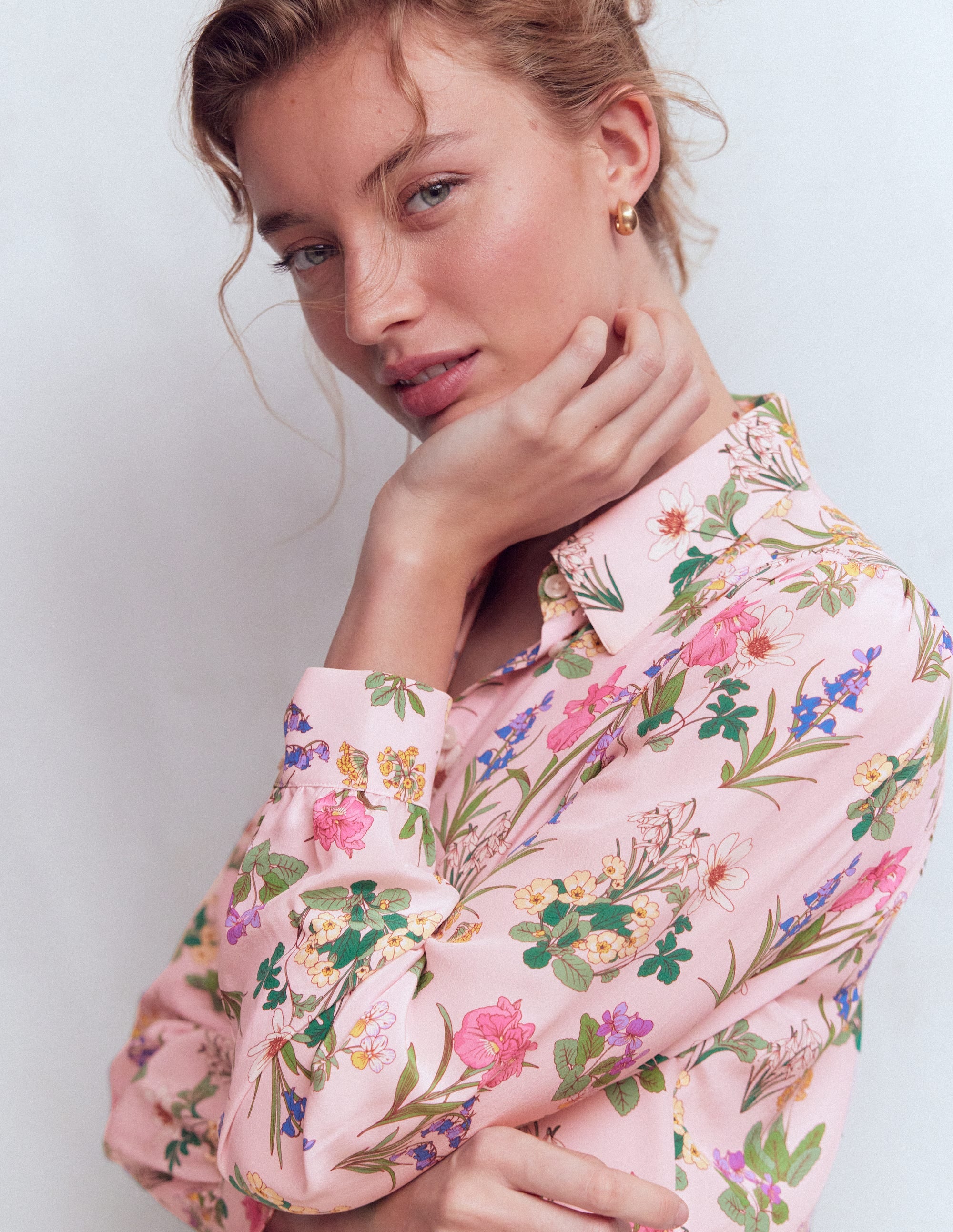 Sara Seidenhemd-Französisches Rosa, Zarte Blüten - Image 2