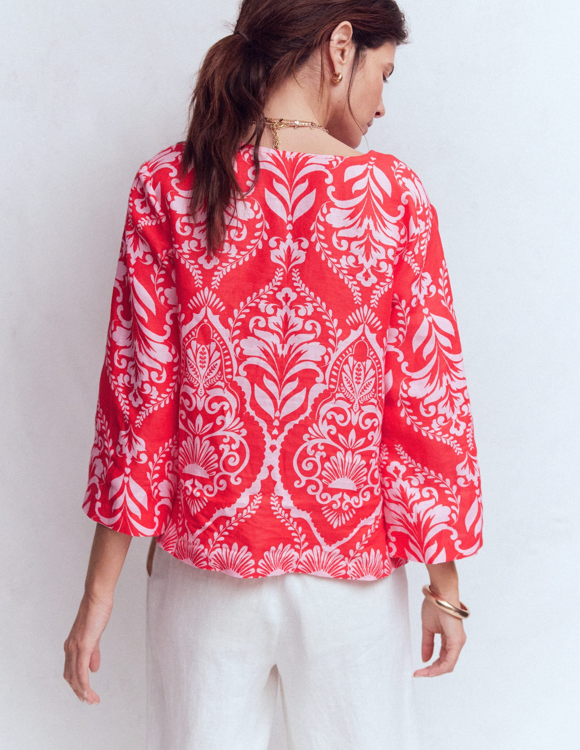 Top Cleo en lin-Rouge, motif Ornamental Garden Mono - Image 3