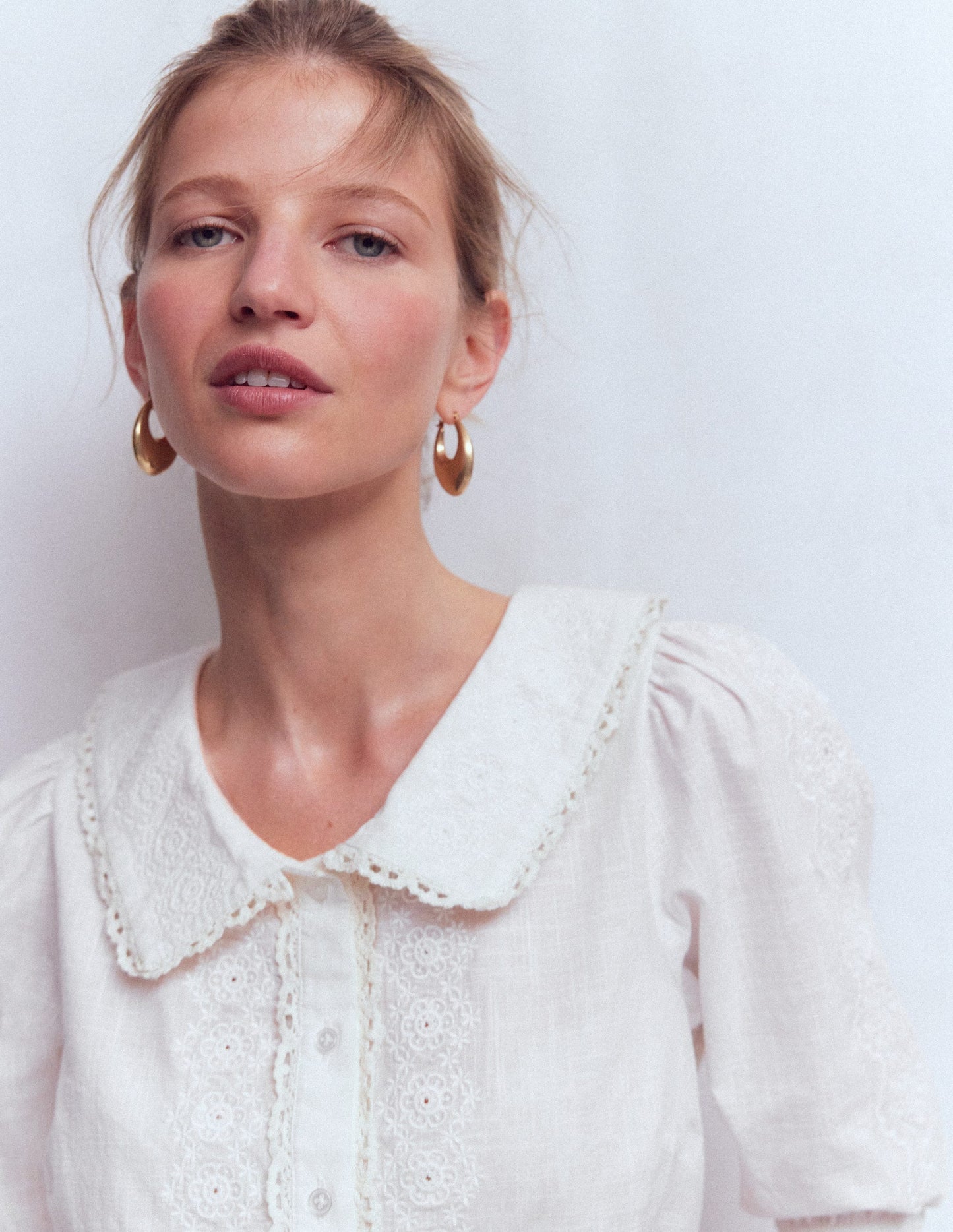 Short Sleeve Pretty Collar Top-Brilliant White