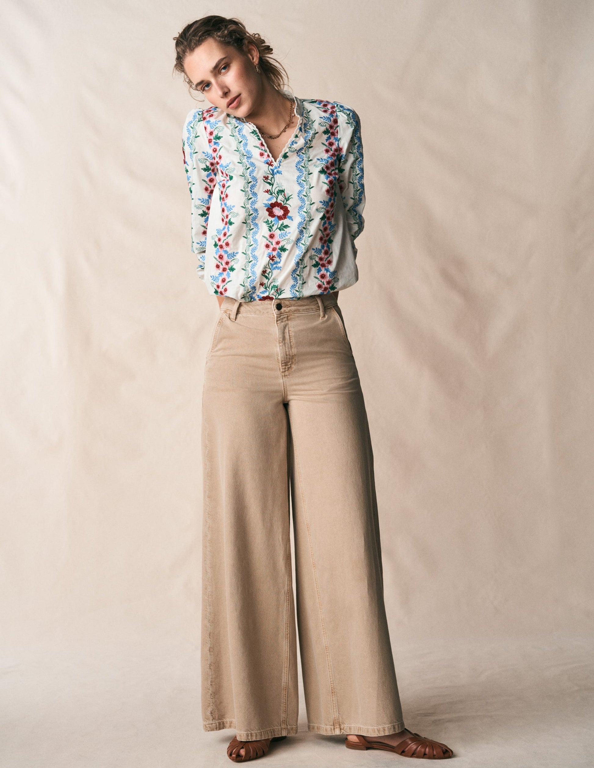 Besticktes Baumwolloberteil zum Überziehen-Blumenstickerei-1