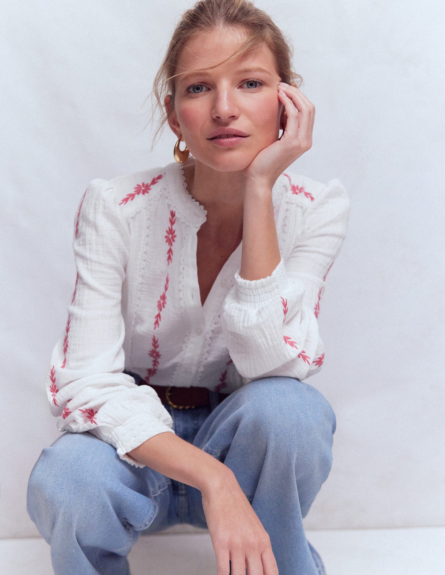 Rhea Doppeltuch-Oberteil mit Besatz-Weiß Winter Puderrosa Blumenmuster