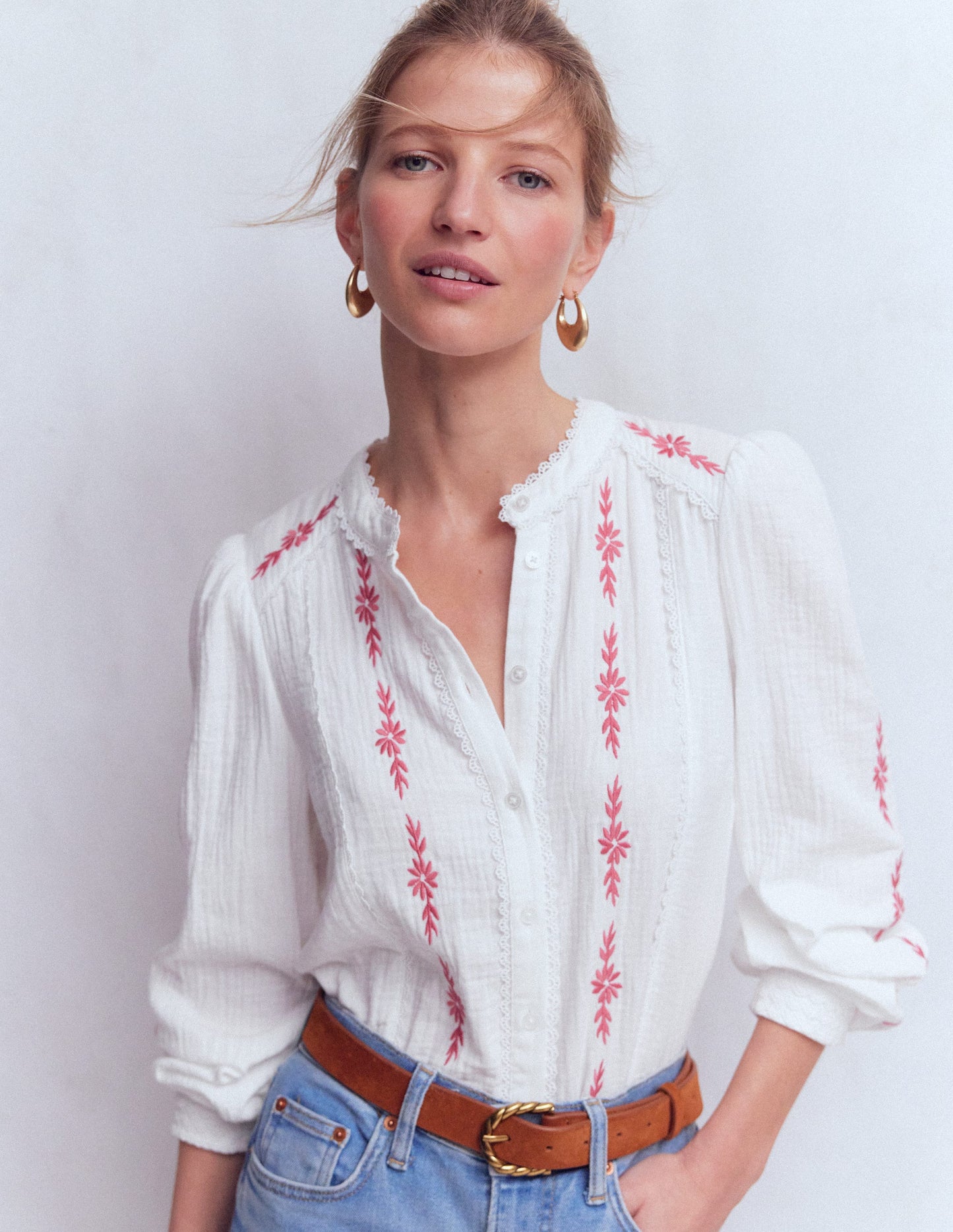 Rhea Doppeltuch-Oberteil mit Besatz-Weiß Winter Puderrosa Blumenmuster