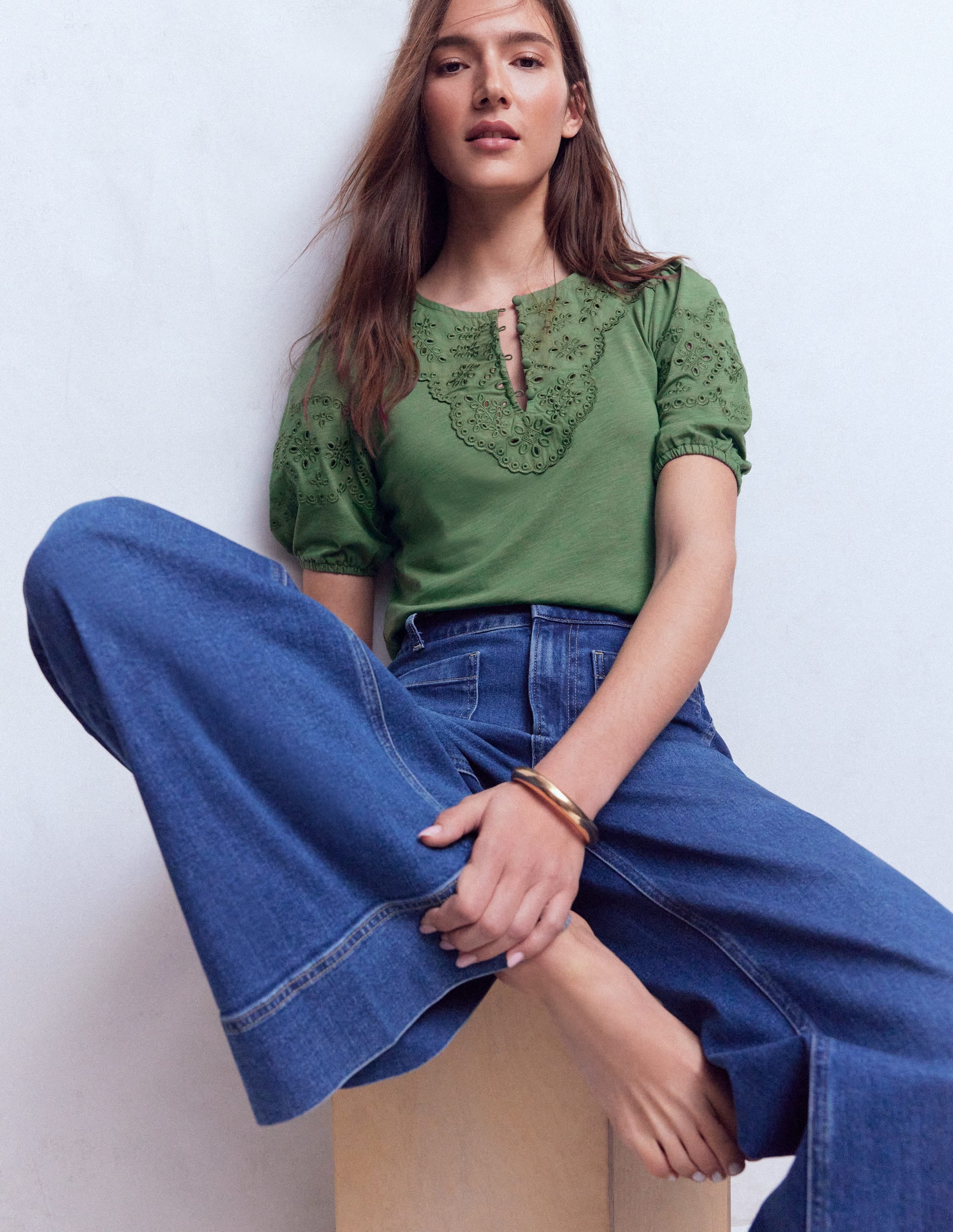 Top Ada à broderie anglaise-Vert Saule - Image 1