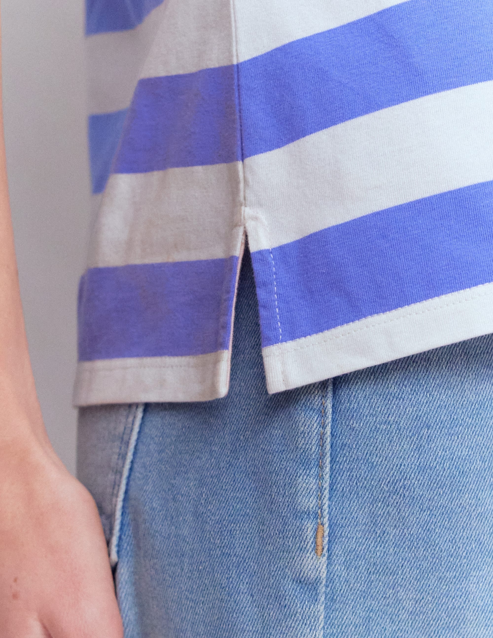 Olivia Kurzärmliges Bretonshirt-Baja-Blau und Naturweiß Streifen - Image 2