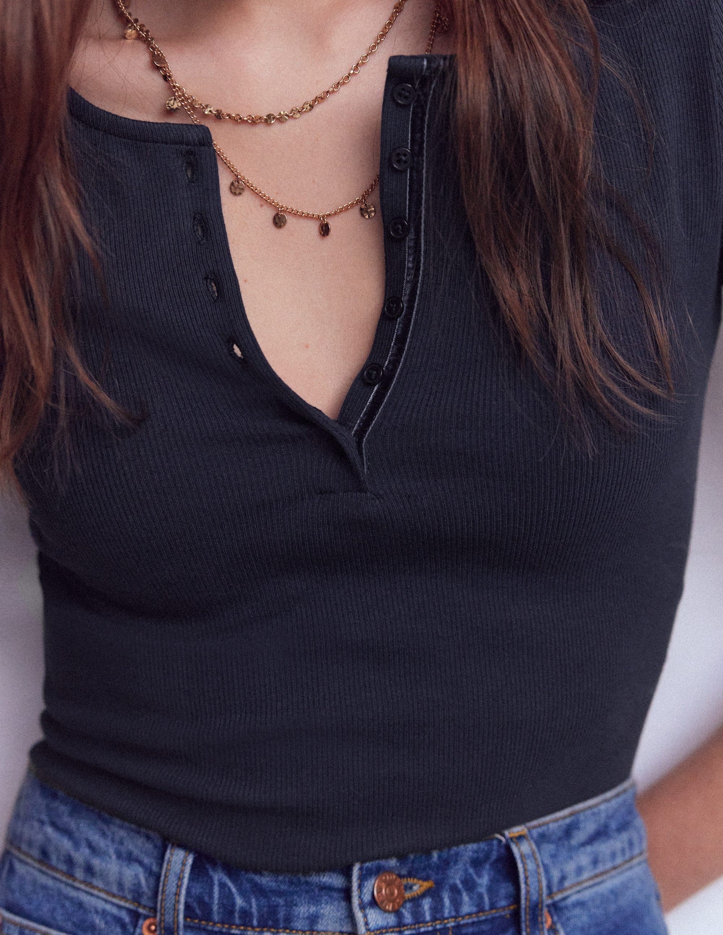 Kurzärmliges Henley-Shirt aus Rippstrick-Marineblau