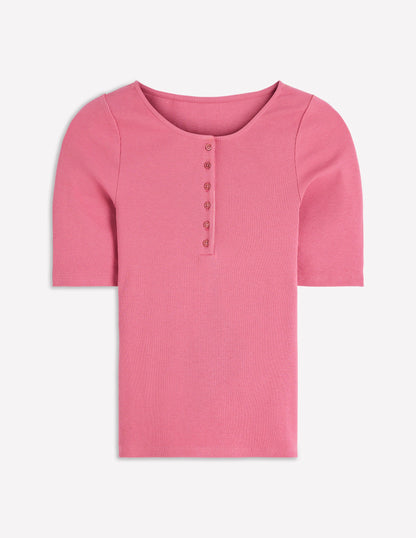 Kurzärmliges Henley-Shirt aus Rippstrick-Malaga-5