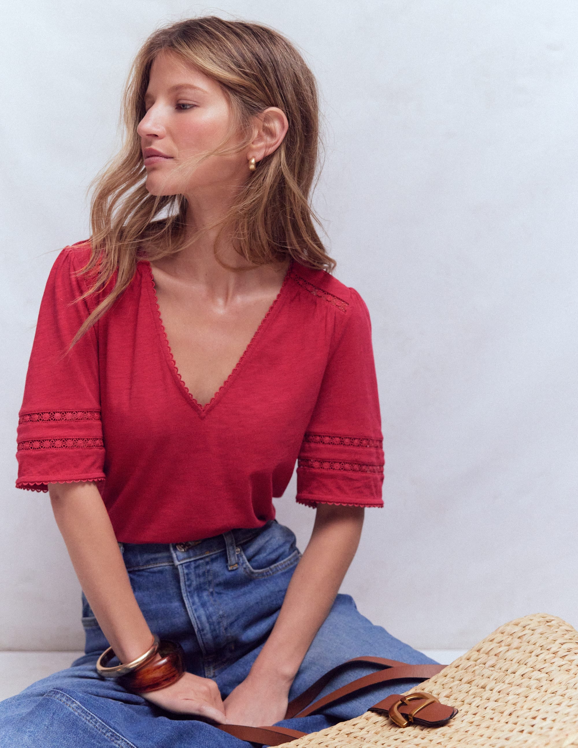 Poppy T-Shirt mit Besatz und V-Ausschnitt-Terrakotta-Rot - Image 4