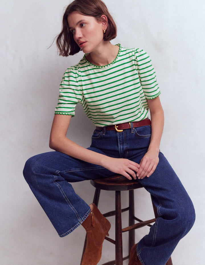 Ali T-Shirt mit Muschelsaum-Naturweiß und Amazonasgrün Streifen