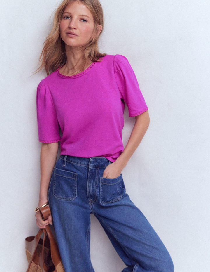 Ali T-Shirt mit Muschelsaum-Passionsblume