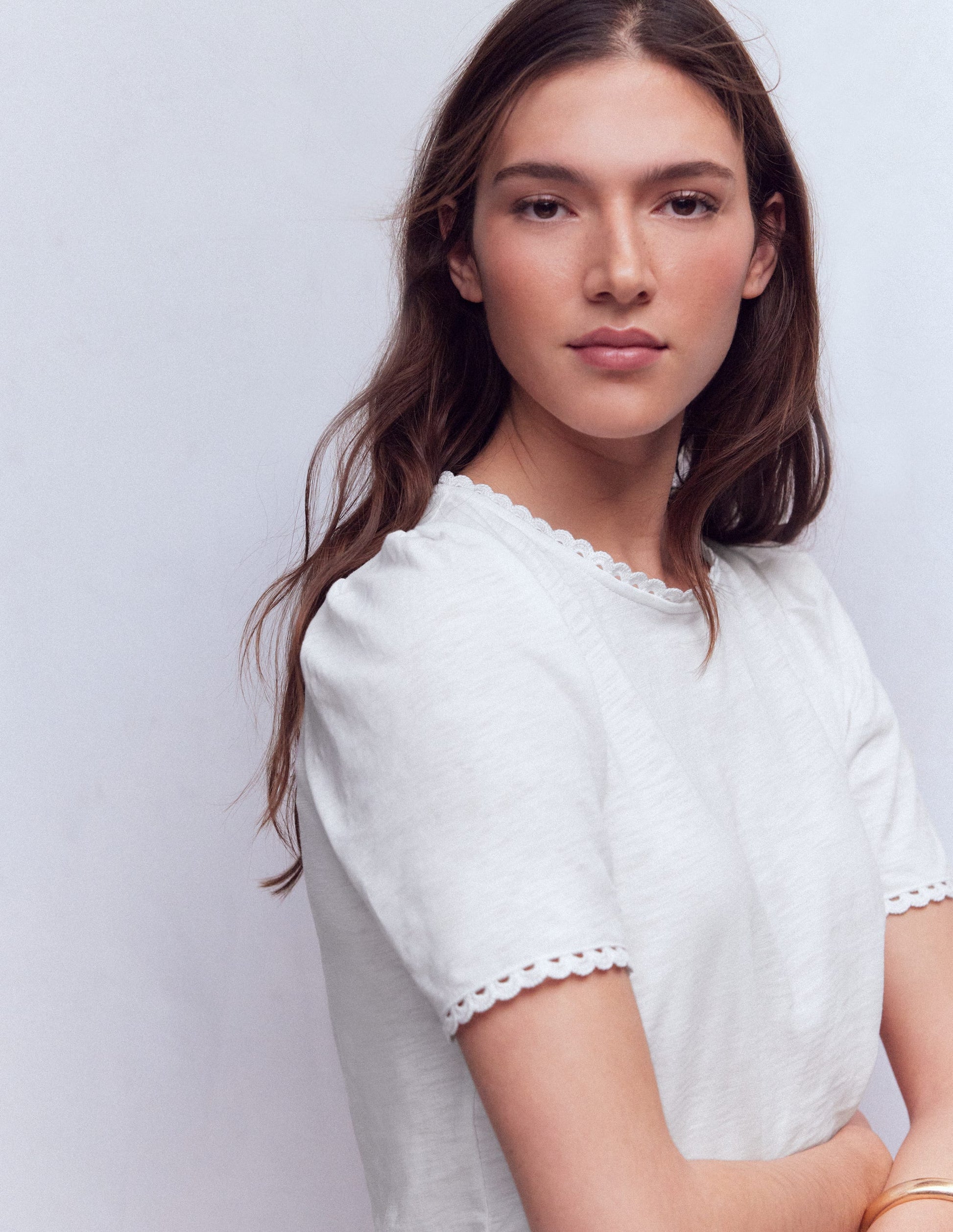 Ali T-Shirt mit Muschelsaum-Weiß-4