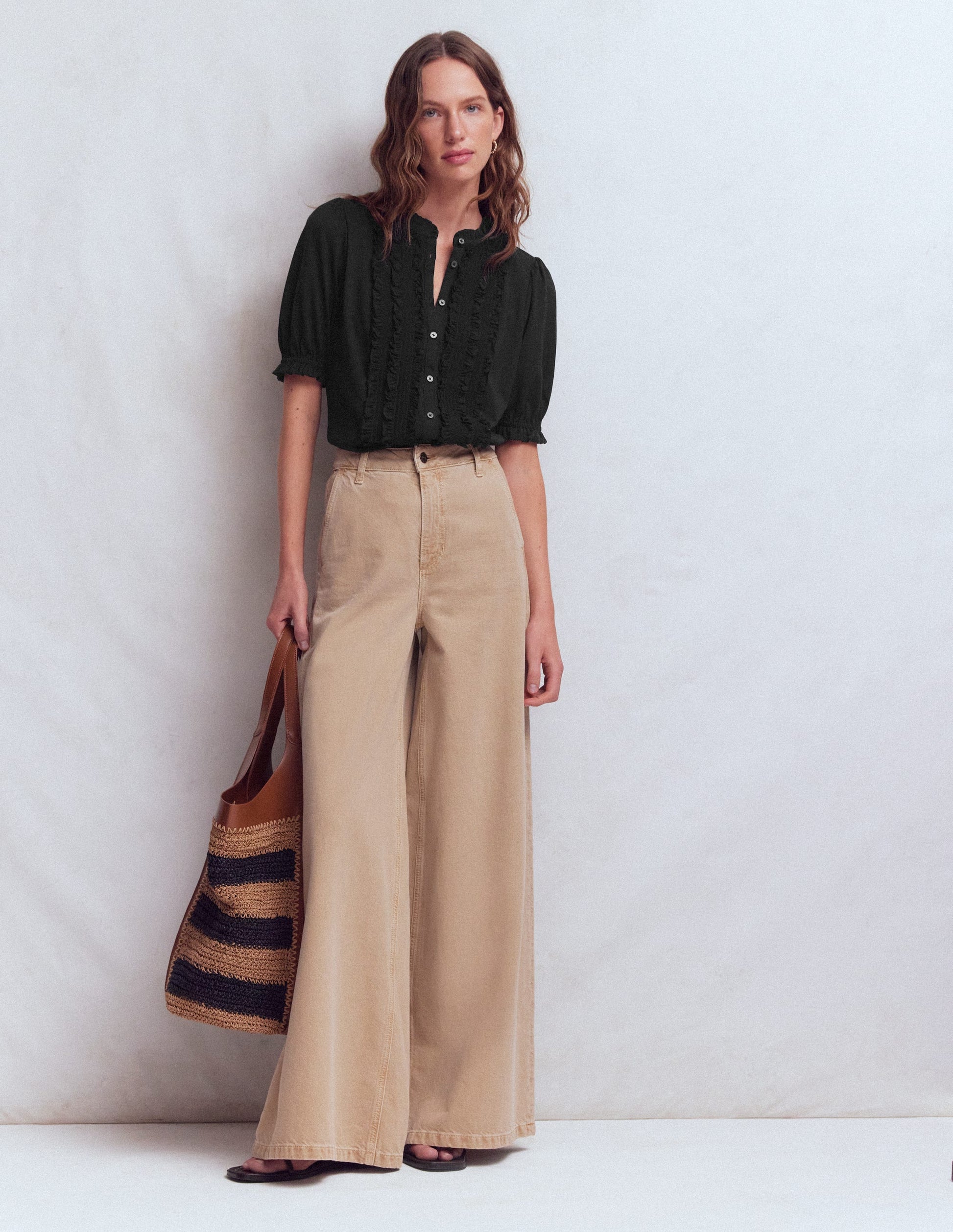 Eda Hemd mit Rüschen vorn-Schwarz-4