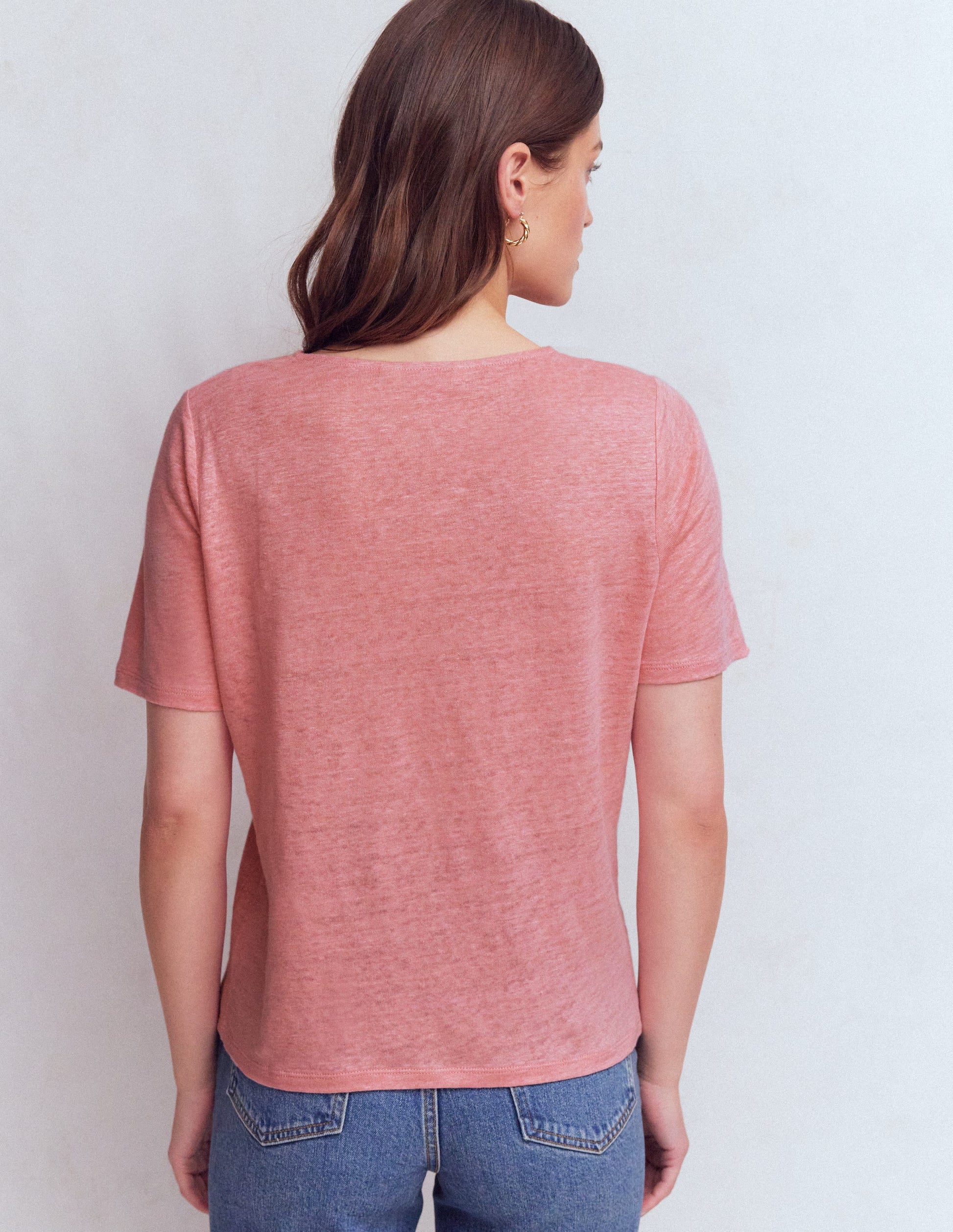 Tara T-Shirt aus Leinen mit Spitzenbesatz-Mandelblütenrosa-3