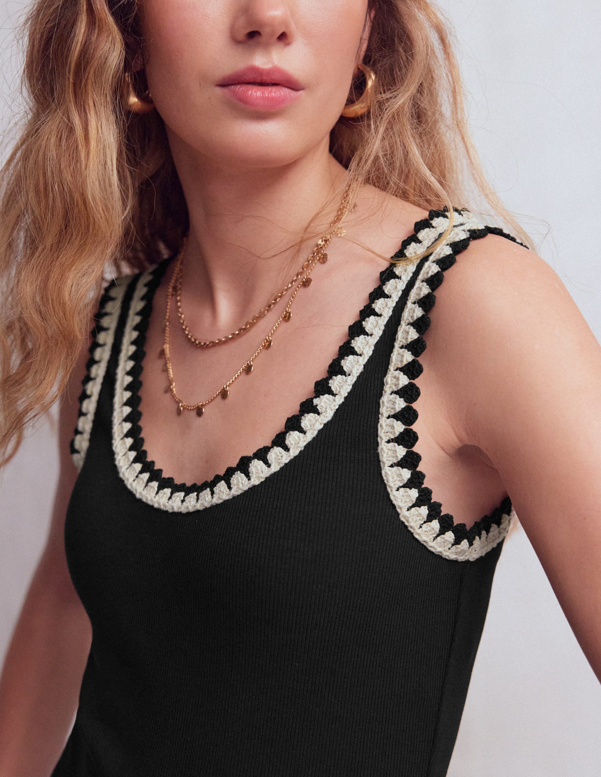 Maddie Top mit Besatz-Schwarz - Image 2