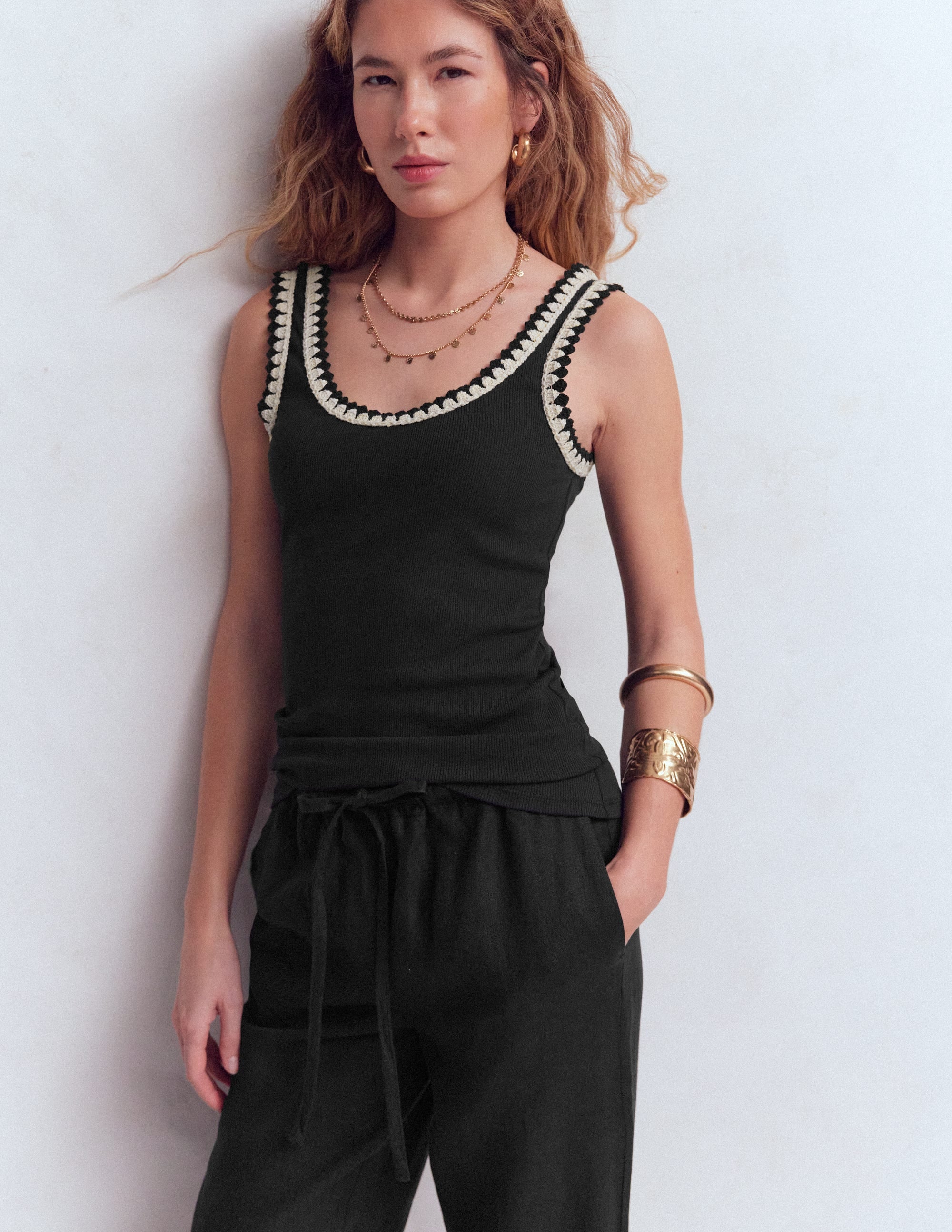 Maddie Top mit Besatz-Schwarz - Image 4