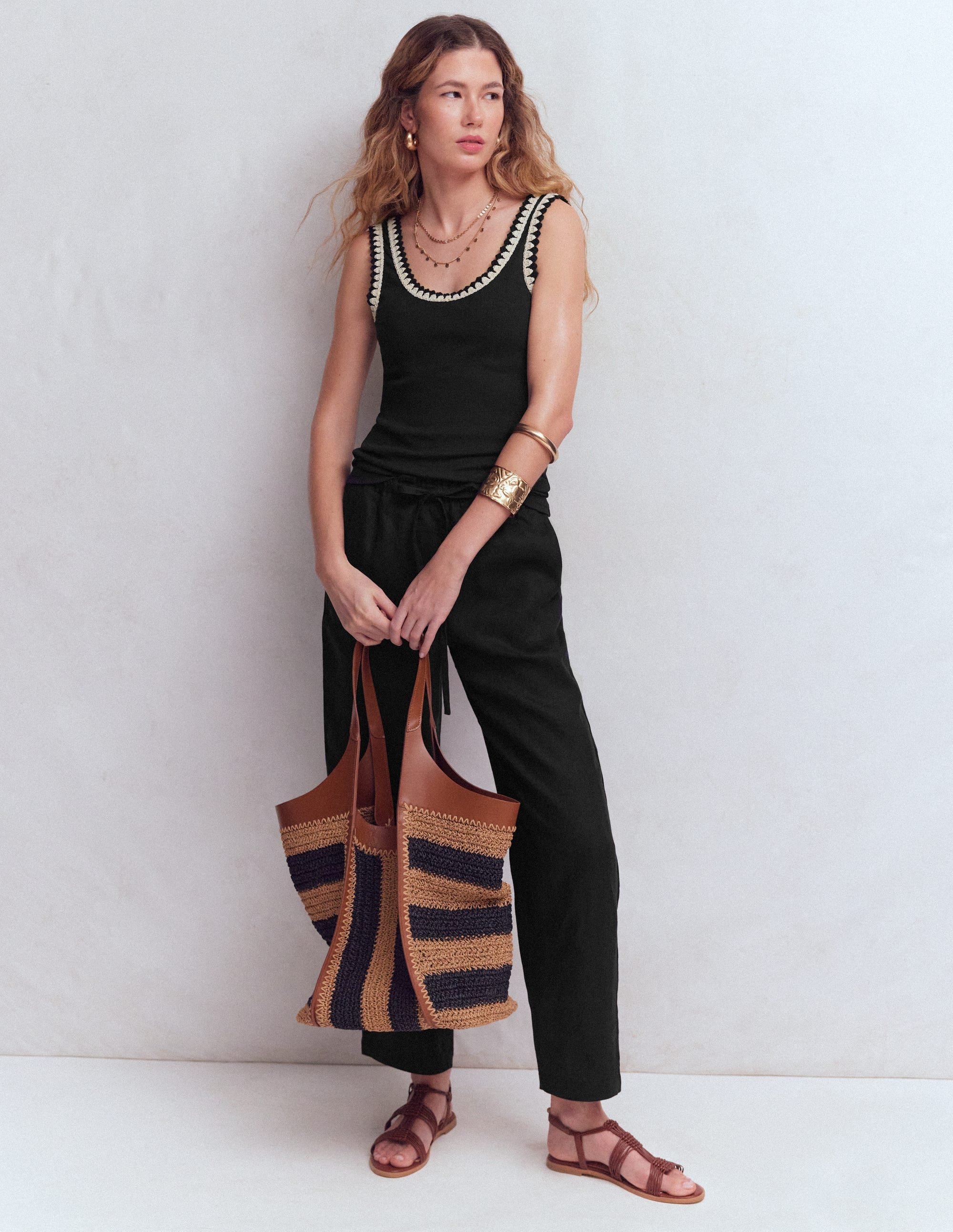 Maddie Top mit Besatz-Schwarz - Image 5