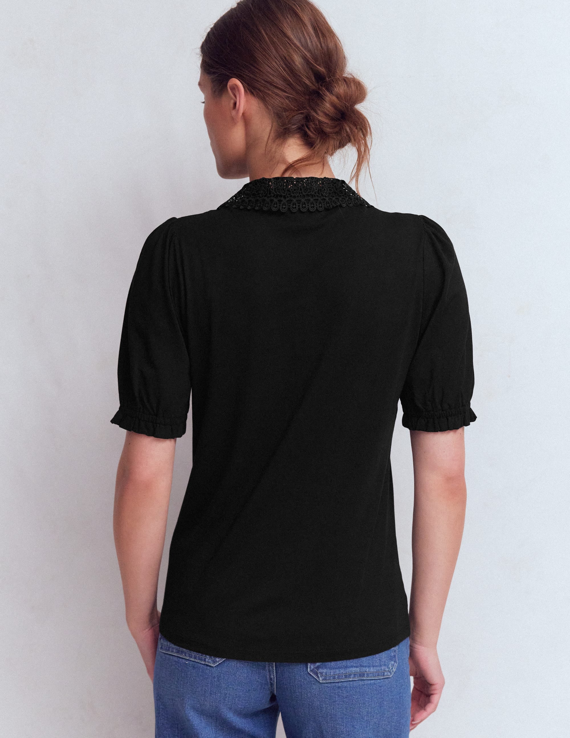 Nessa Bluse mit Lochstickerei am Kragen-Schwarz - Image 3
