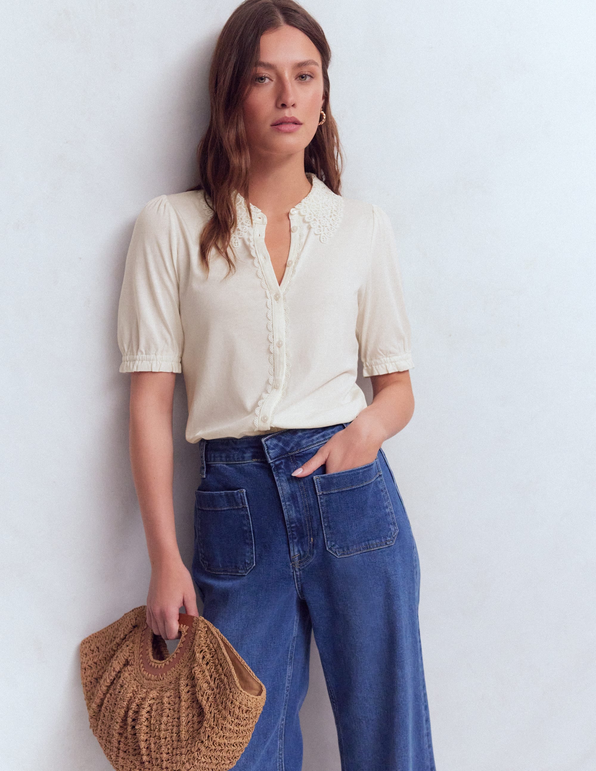 Nessa Bluse mit Lochstickerei am Kragen-Naturweiß - Image 4