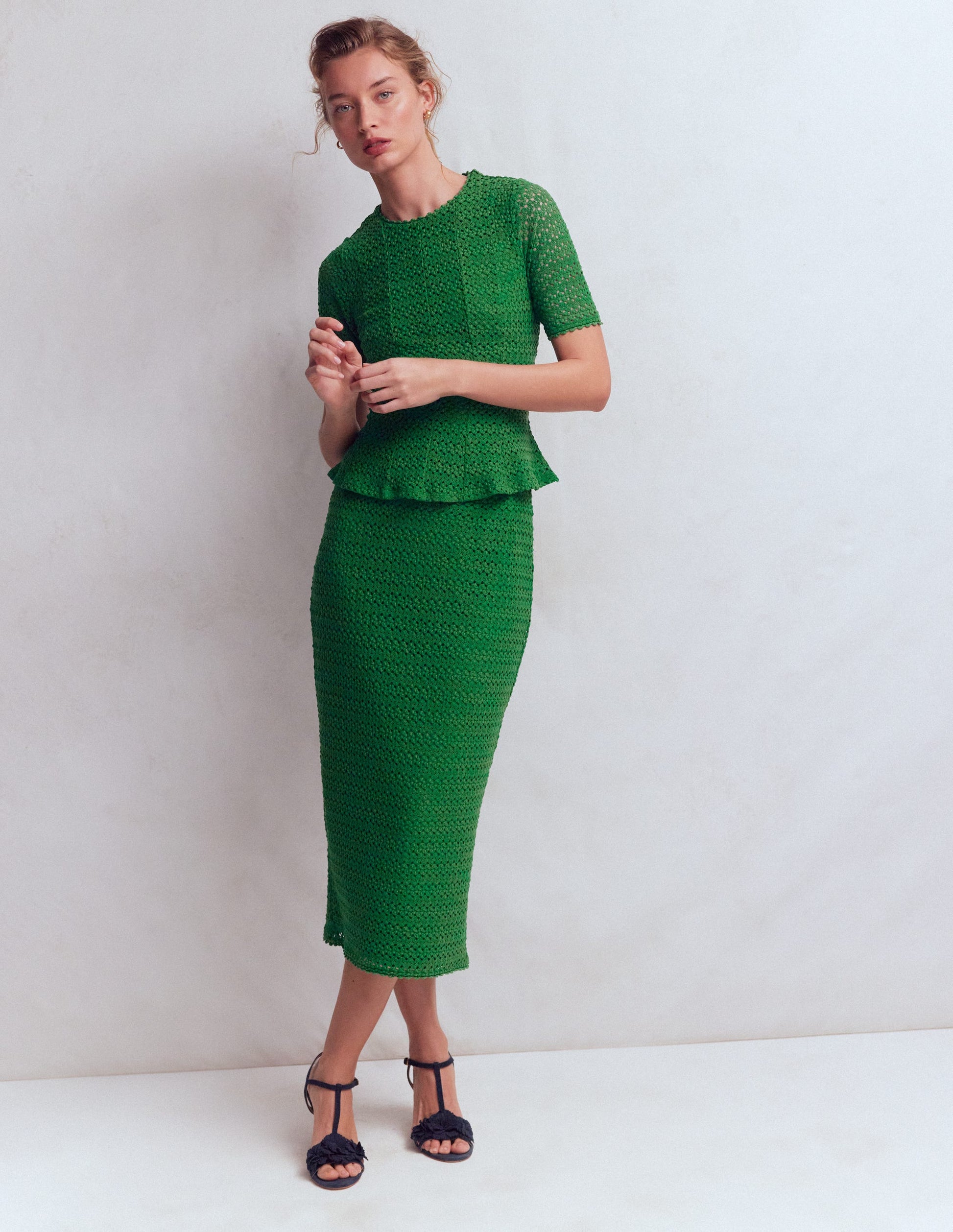 Oberteil mit Spitze und Schößchen-Saftiges Grün-5