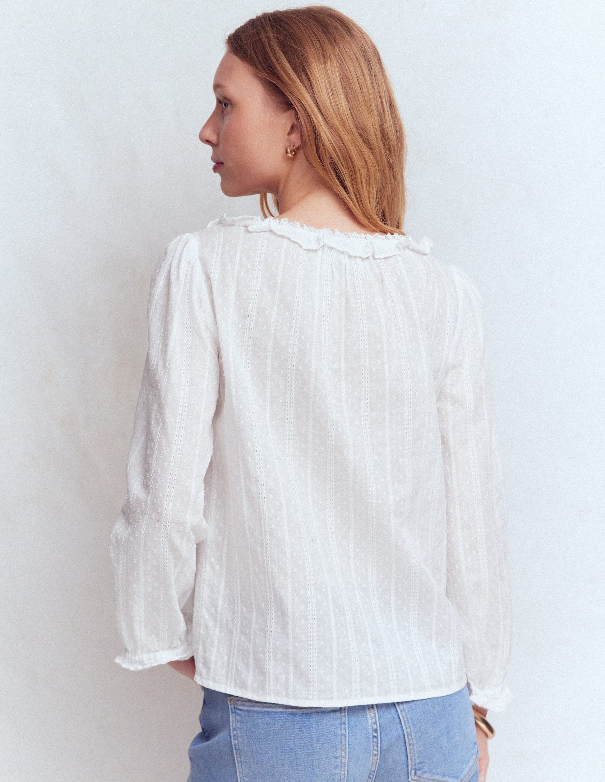 Rüschenoberteil mit tiefem Rundhalsausschnitt-Weiß-3