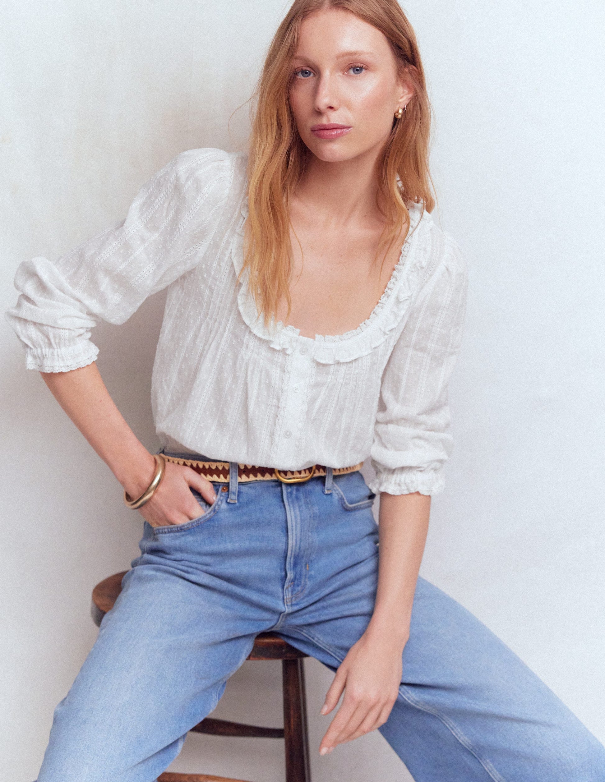 Rüschenoberteil mit tiefem Rundhalsausschnitt-Weiß-4