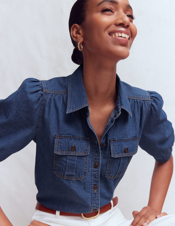 Kurzärmliges Jeansoberteil-Ausgeblichene Optik