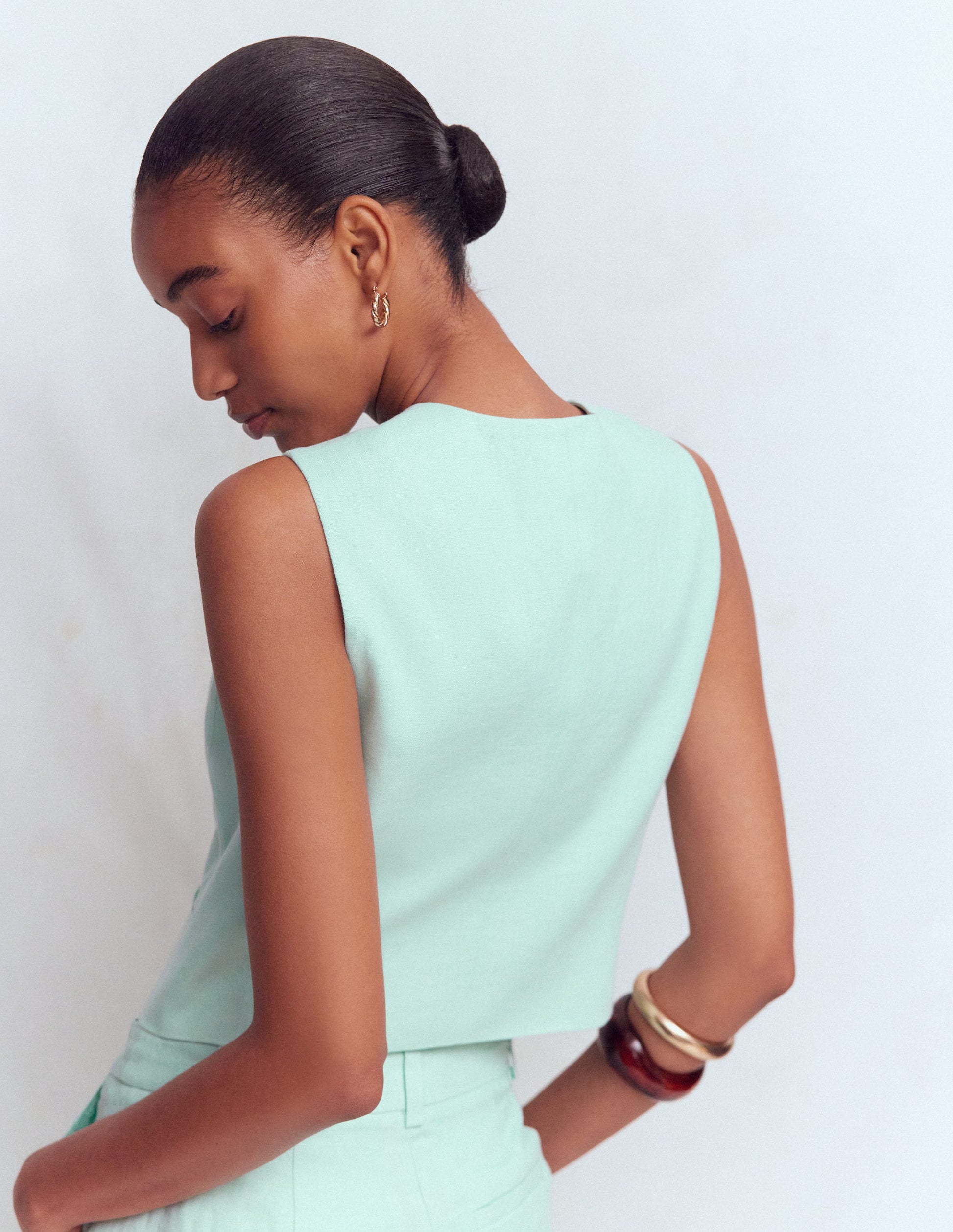 Leinenweste mit V-Ausschnitt-Minze-4