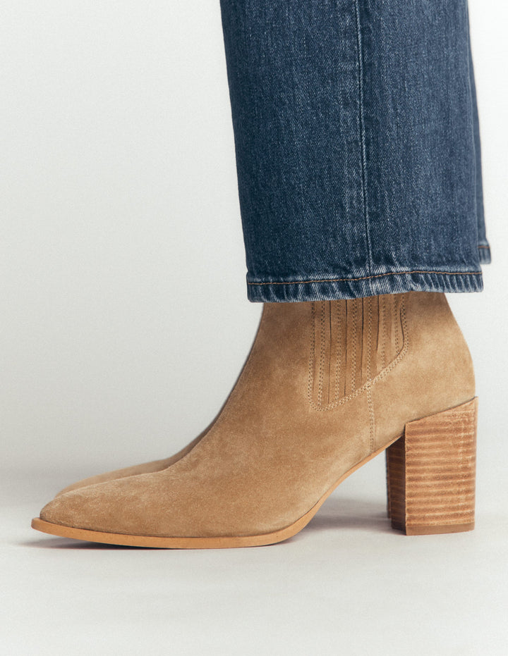 Legere Stiefeletten mit spitzer Zehenpartie-Tabakbraun