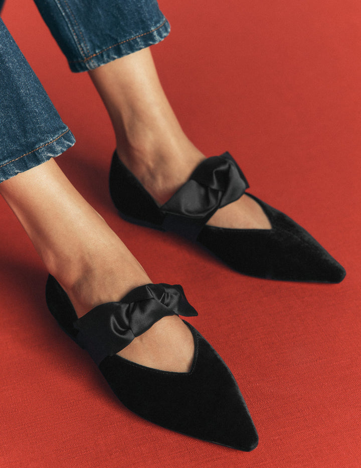 Flache, zweiteilige Schuhe mit Schleife-Schwarz