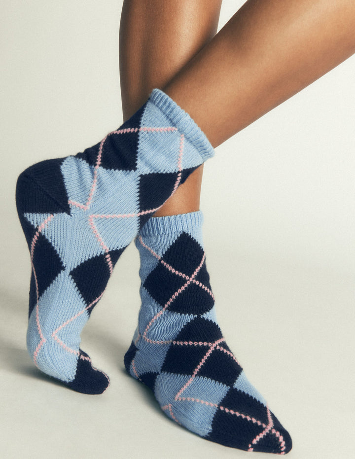 Kuschelige Stricksocken-Argyle-Muster