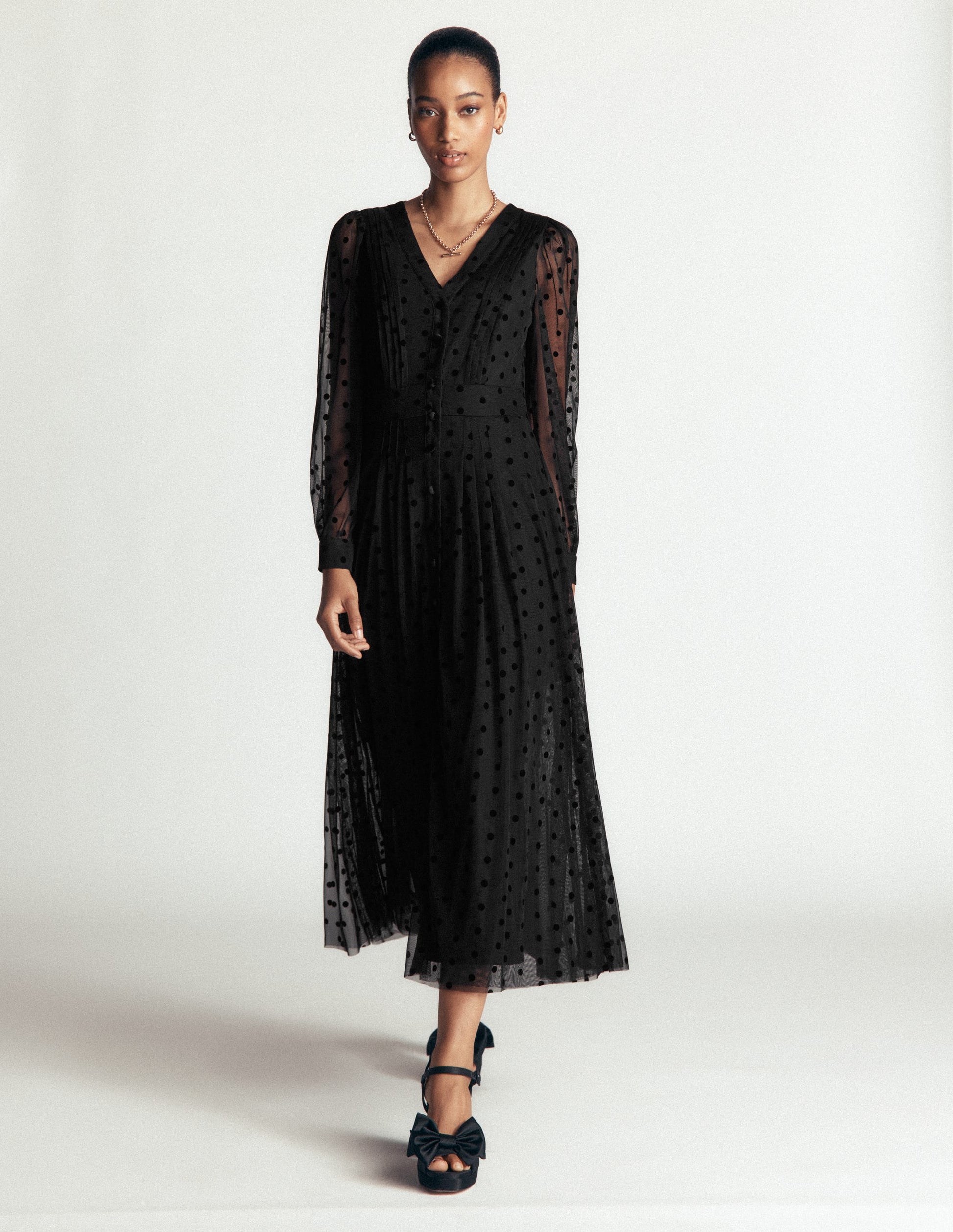 Midikleid aus Tüll mit Faltendetail-Schwarz-1