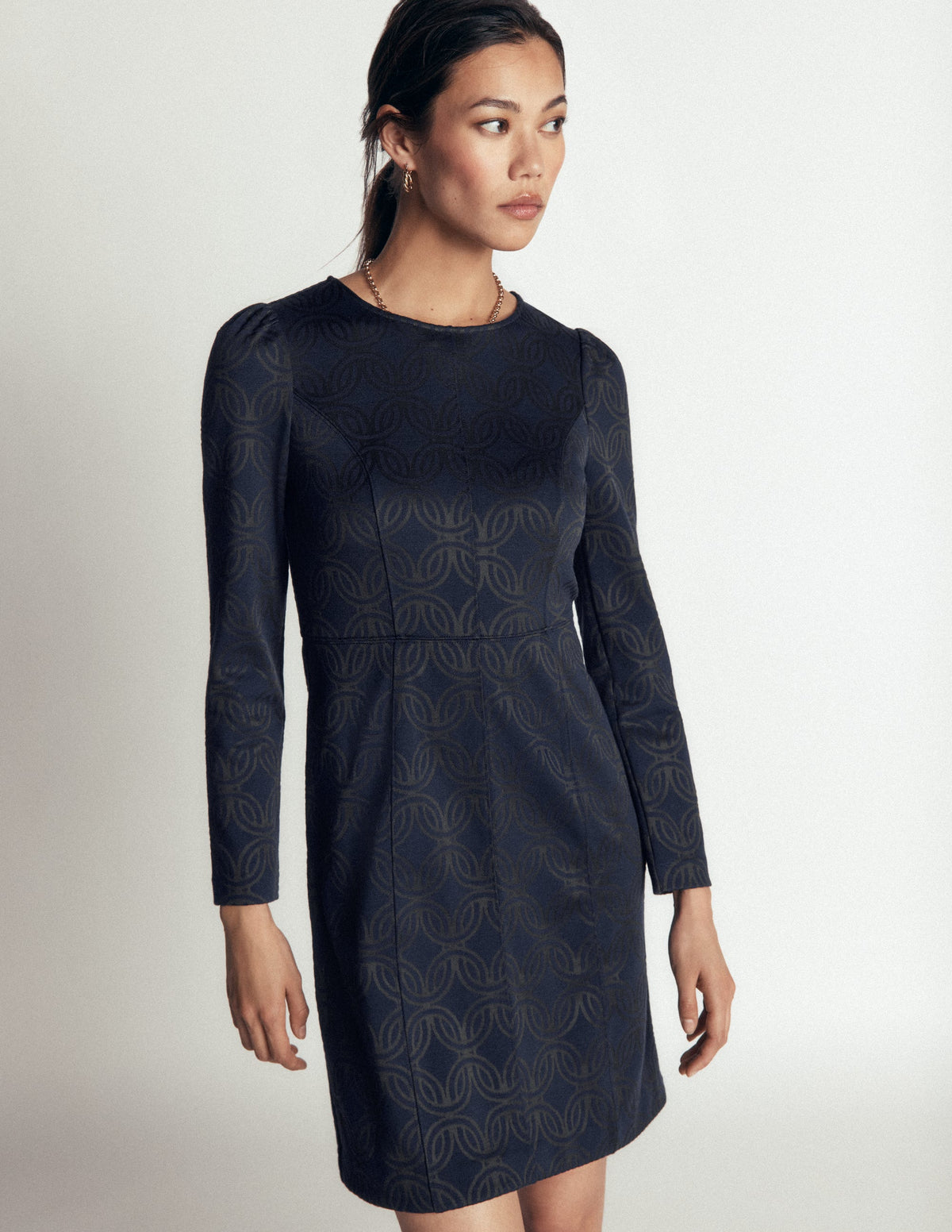 Marla Ottoman-Kleid mit Ziernähten-Marineblau und Waldlichtung Jacquard-4