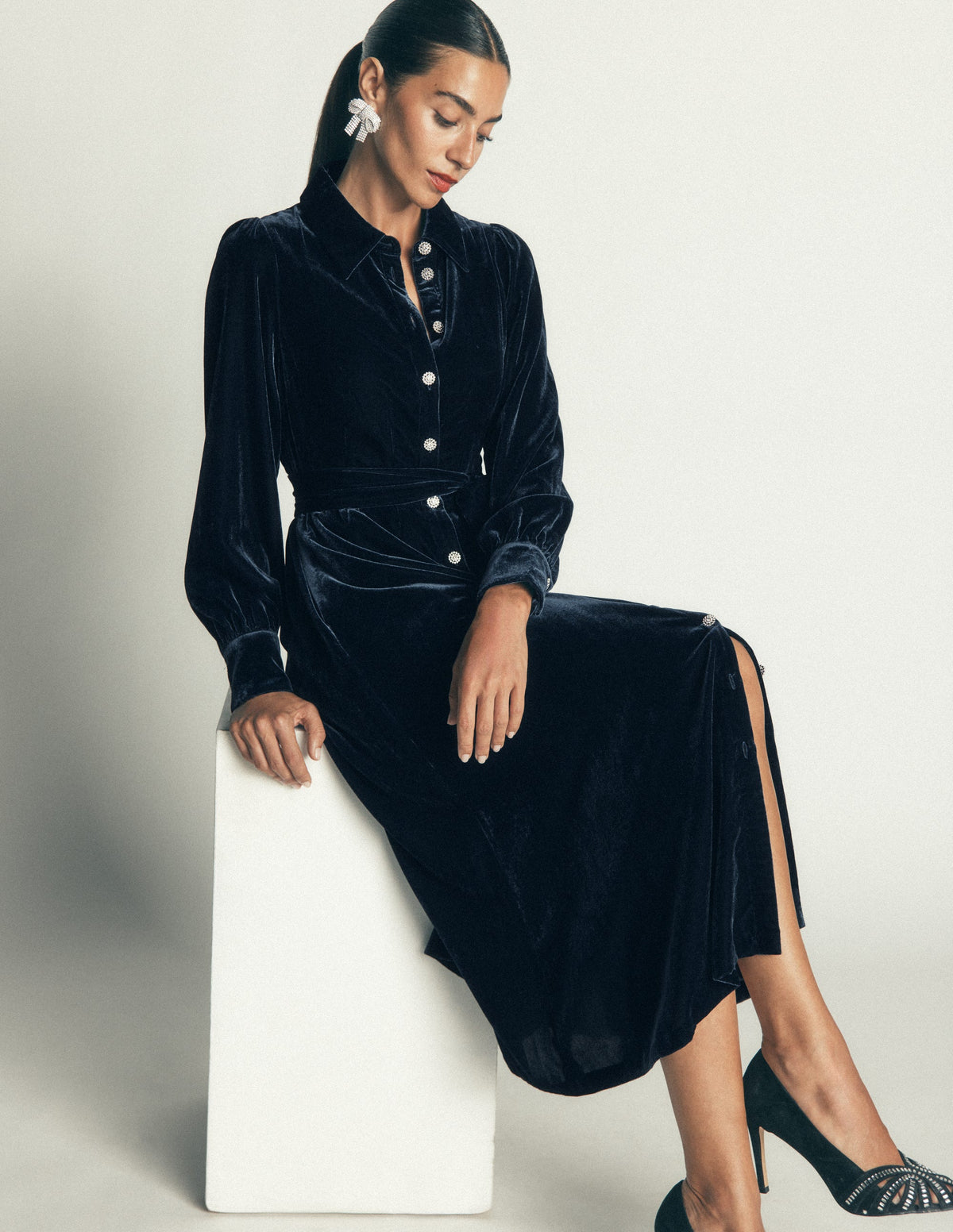 Maeve Hemdblusenkleid aus Samt-Blaugrün Meer - Image 5