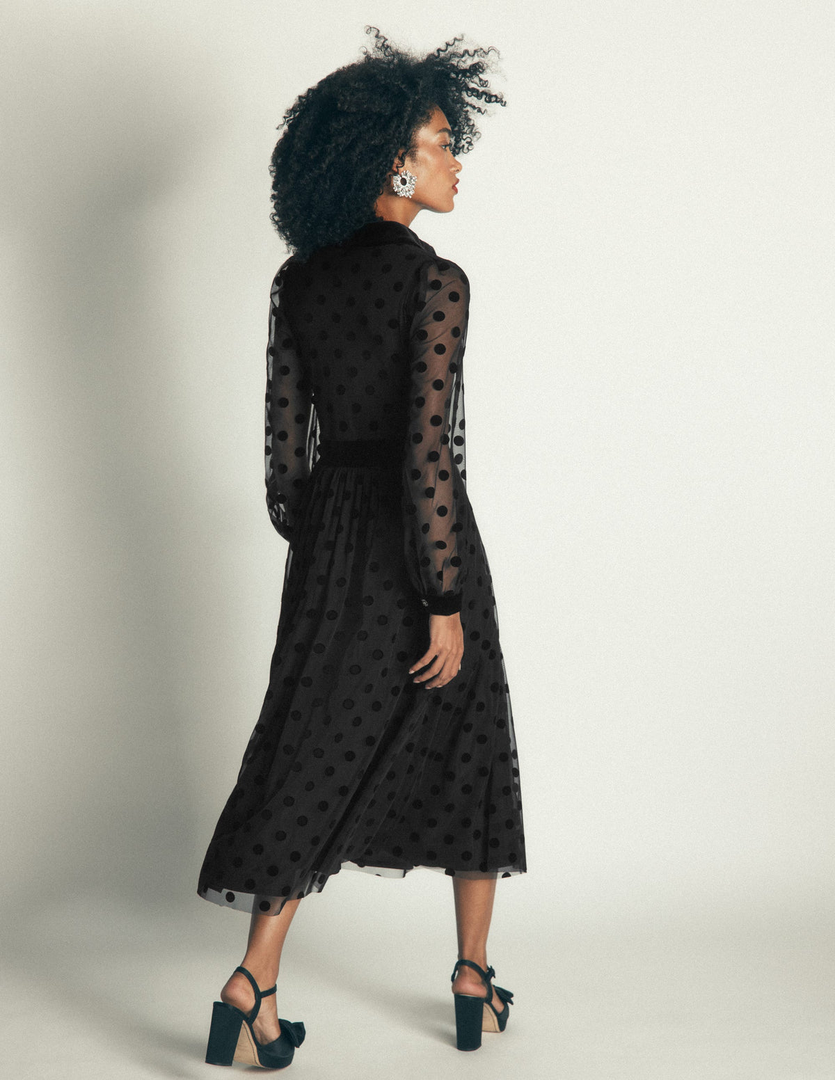 Tüllkleid mit Kontrastdetails-Schwarz - Image 4