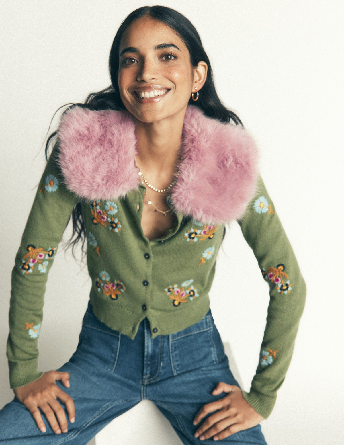 Verkürzte Strickjacke mit Fellkragen-Lorbeergrün, Bestickt - Image 1