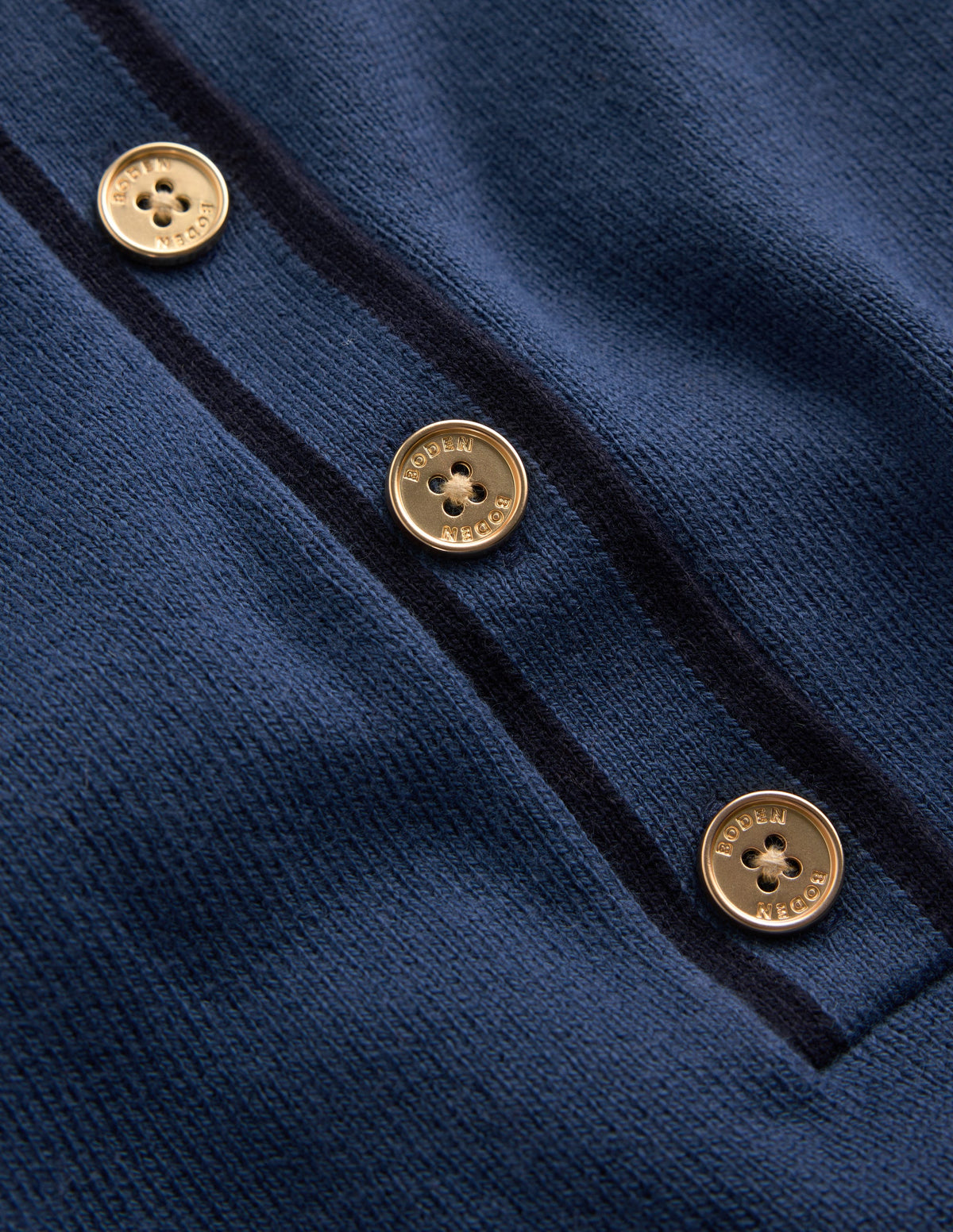 Liz Henley-Pullover-Sanftes Indigoblau-6