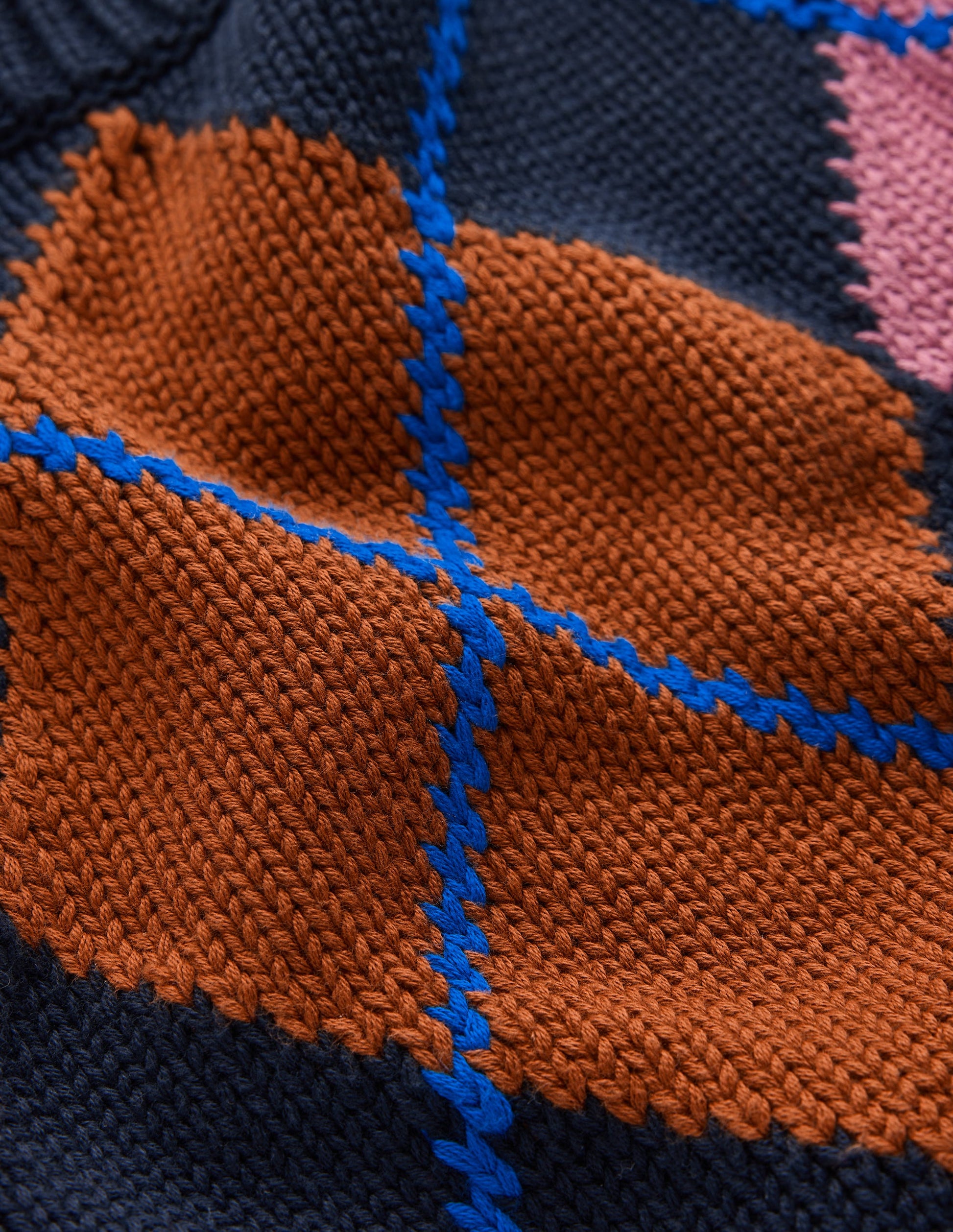 Lucy Grob gestrickter Baumwollpullover-Marineblau, Rosa und Braun Argyle-8