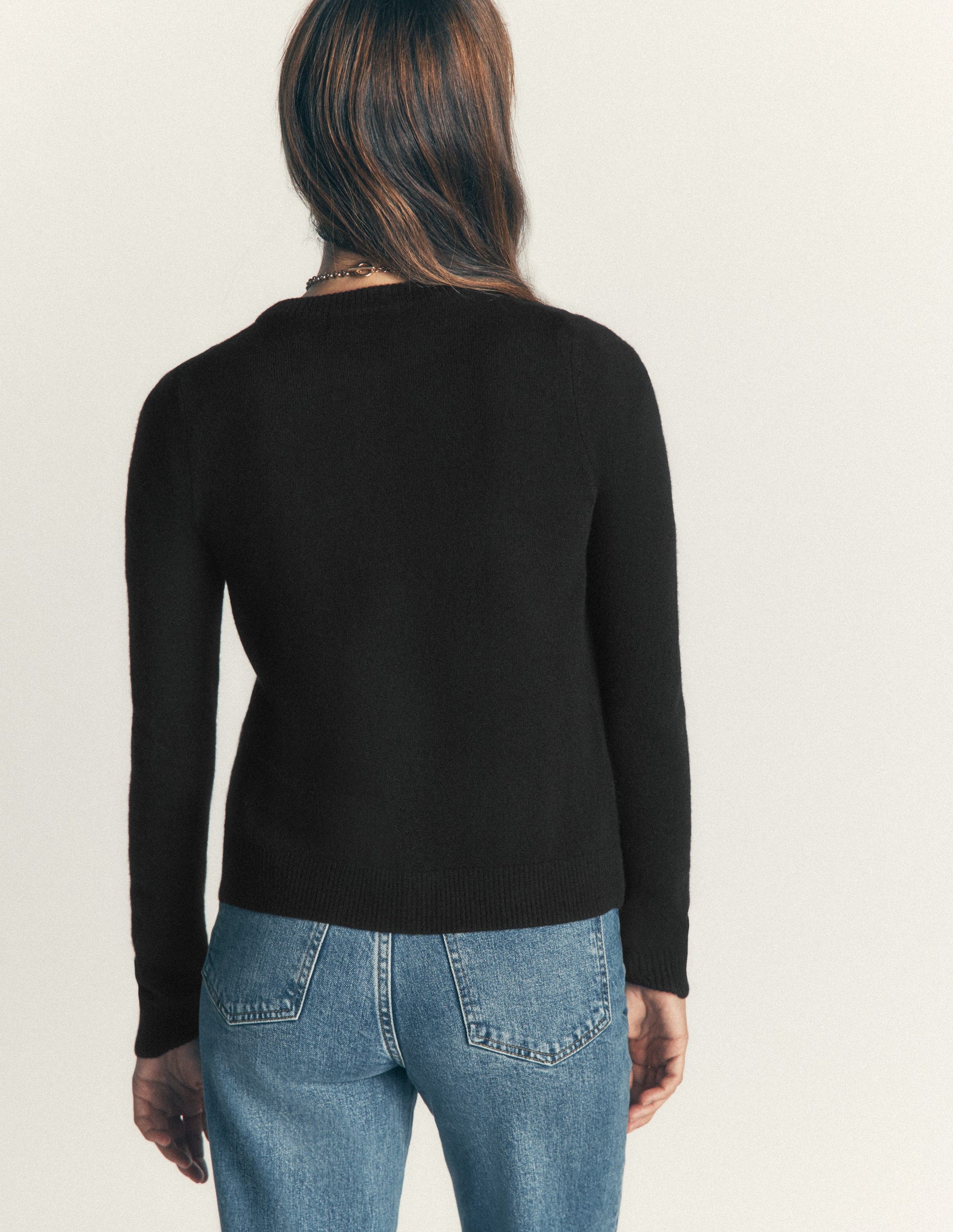 Elsie Kaschmir-Strickjacke mit Rundhalsausschnitt-Schwarz-3